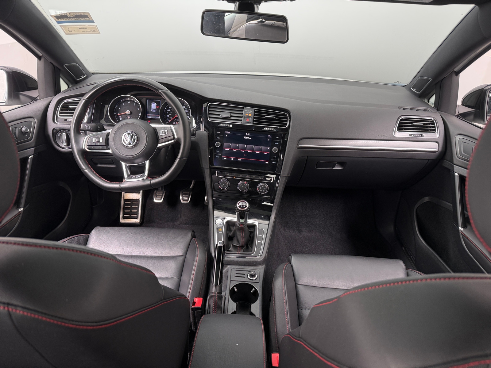 Thumbnail: 2019 Volkswagen Golf - 2