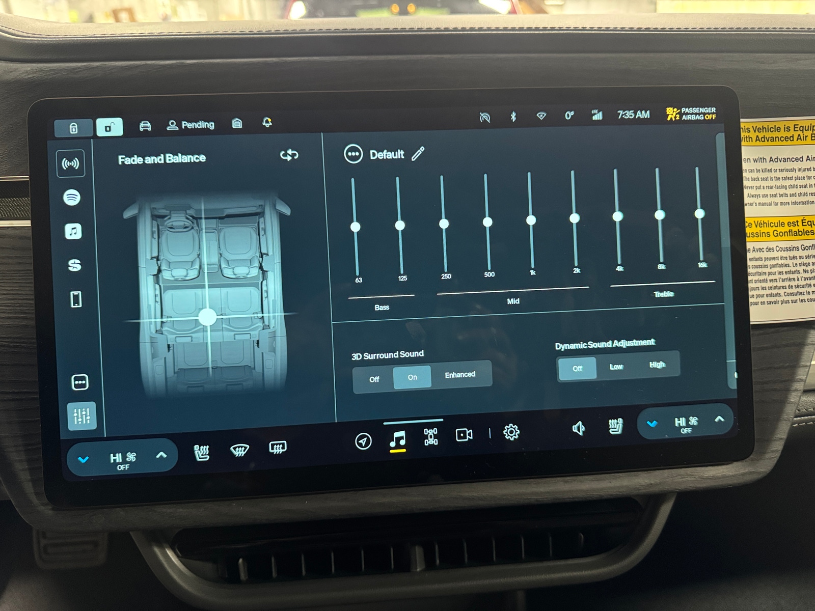 Thumbnail: 2025 Rivian R1S - 3