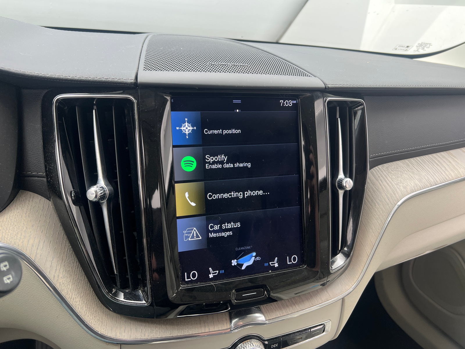 Thumbnail: 2021 Volvo XC60 - 3