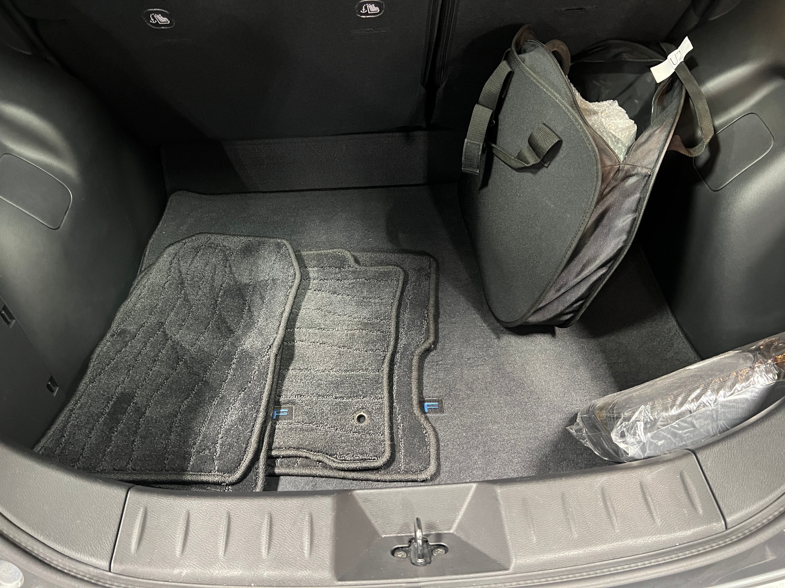 Thumbnail: 2025 Nissan Leaf - 7