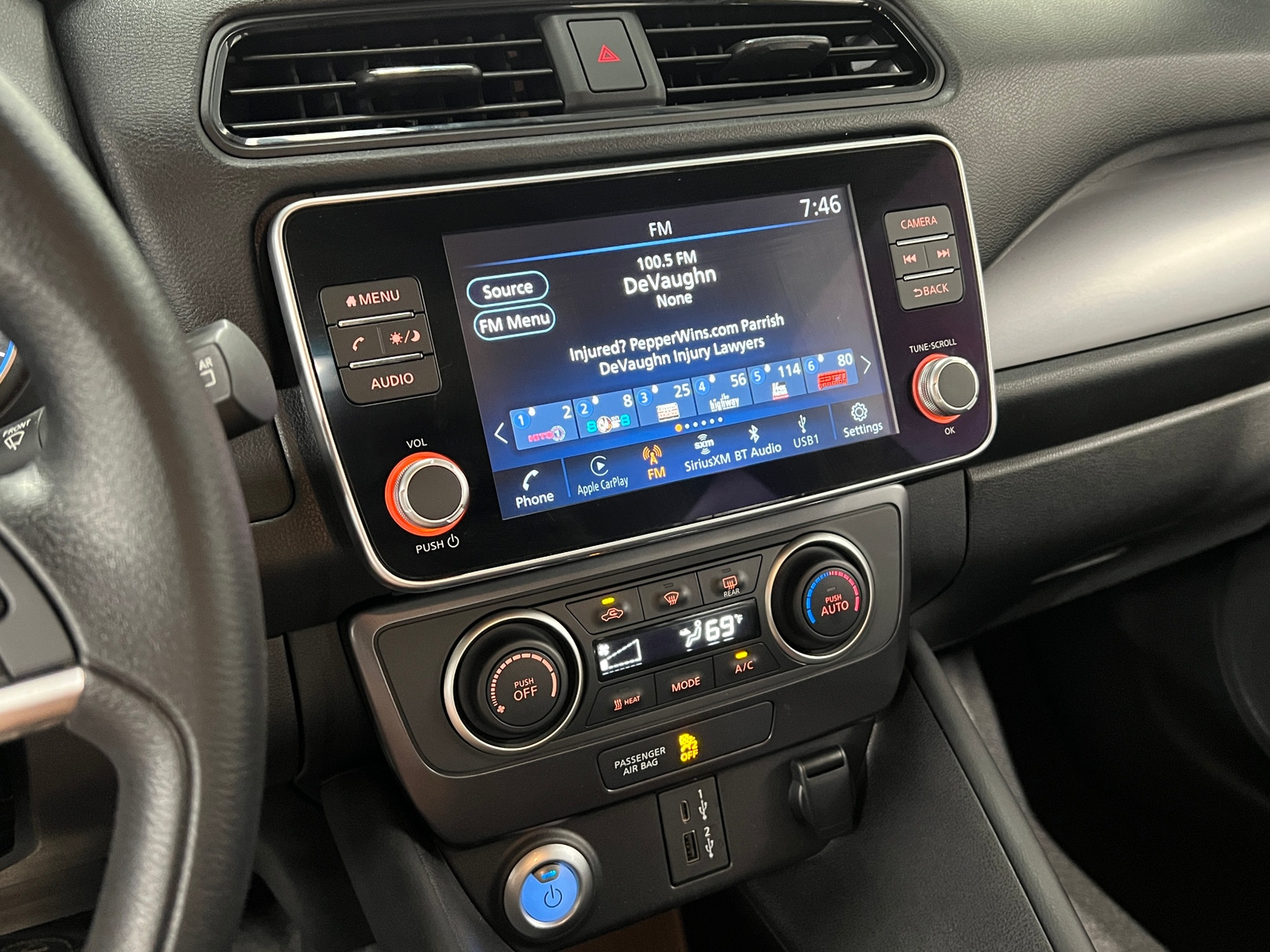 Thumbnail: 2025 Nissan Leaf - 4