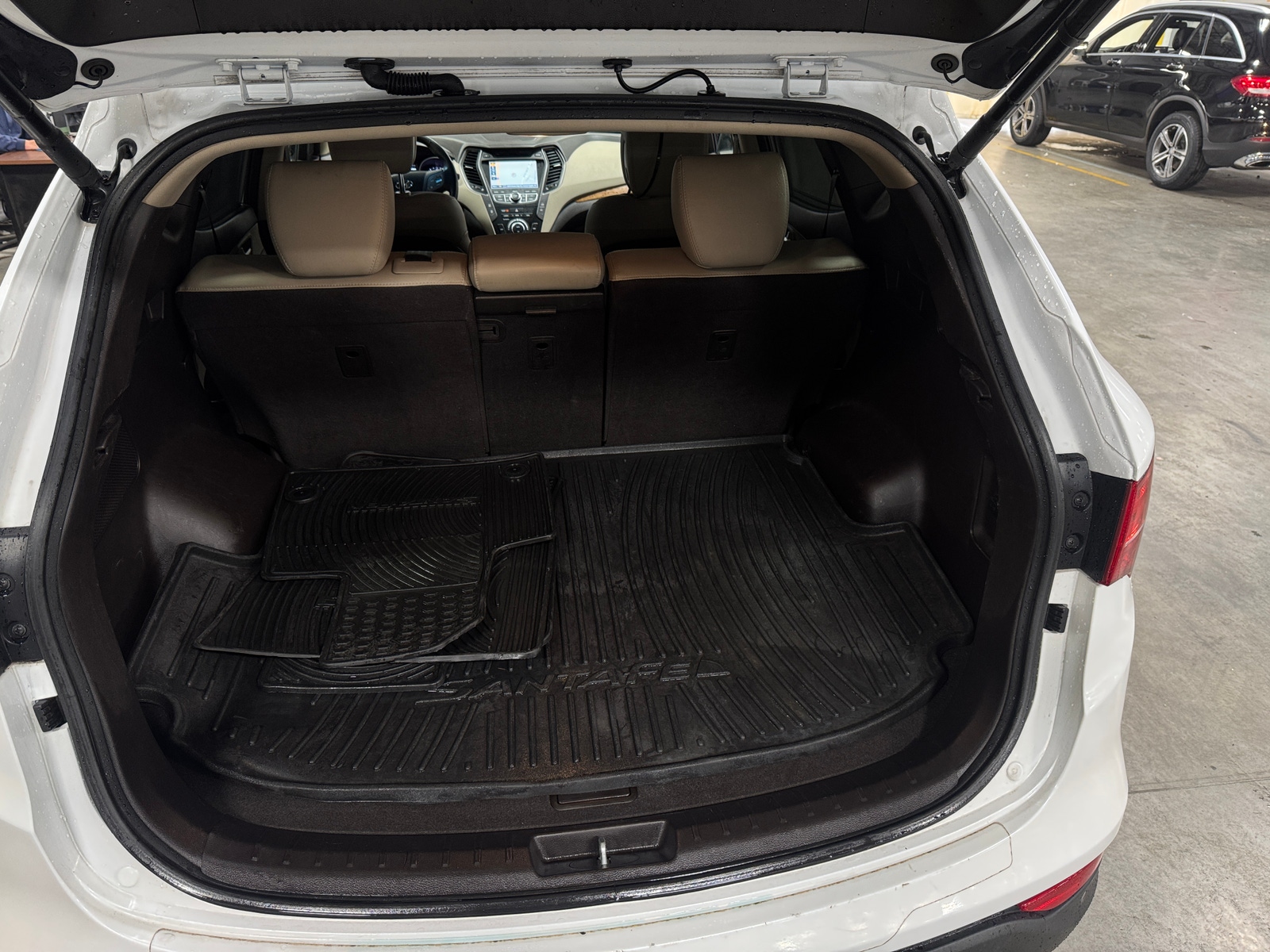 Thumbnail: 2016 Hyundai Santa Fe - 6