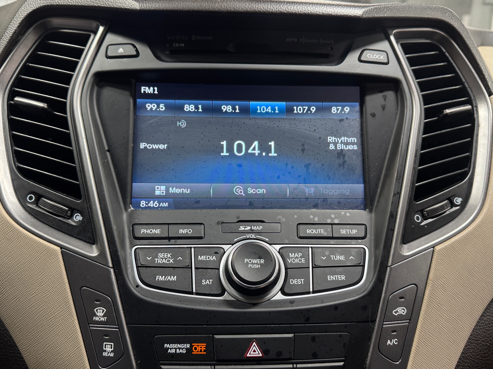 Thumbnail: 2016 Hyundai Santa Fe - 3