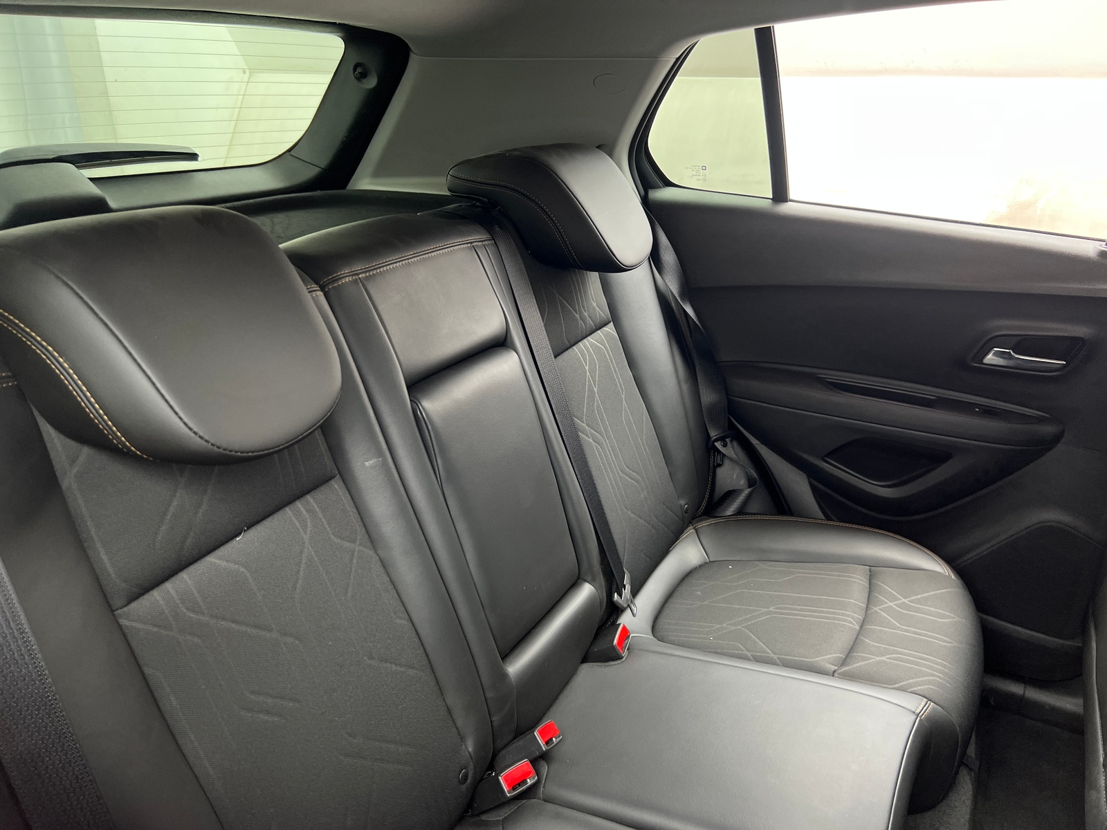 Thumbnail: 2017 Chevrolet Trax - 5