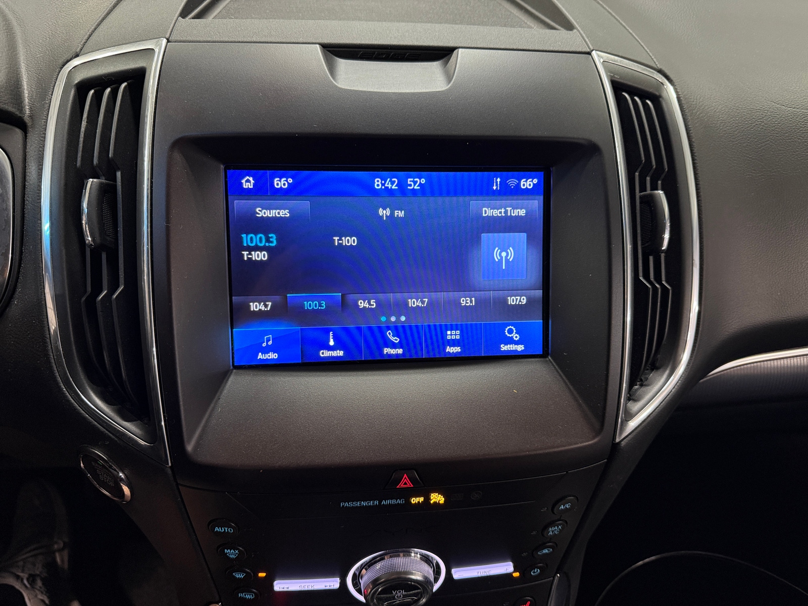 Thumbnail: 2020 Ford Edge - 3