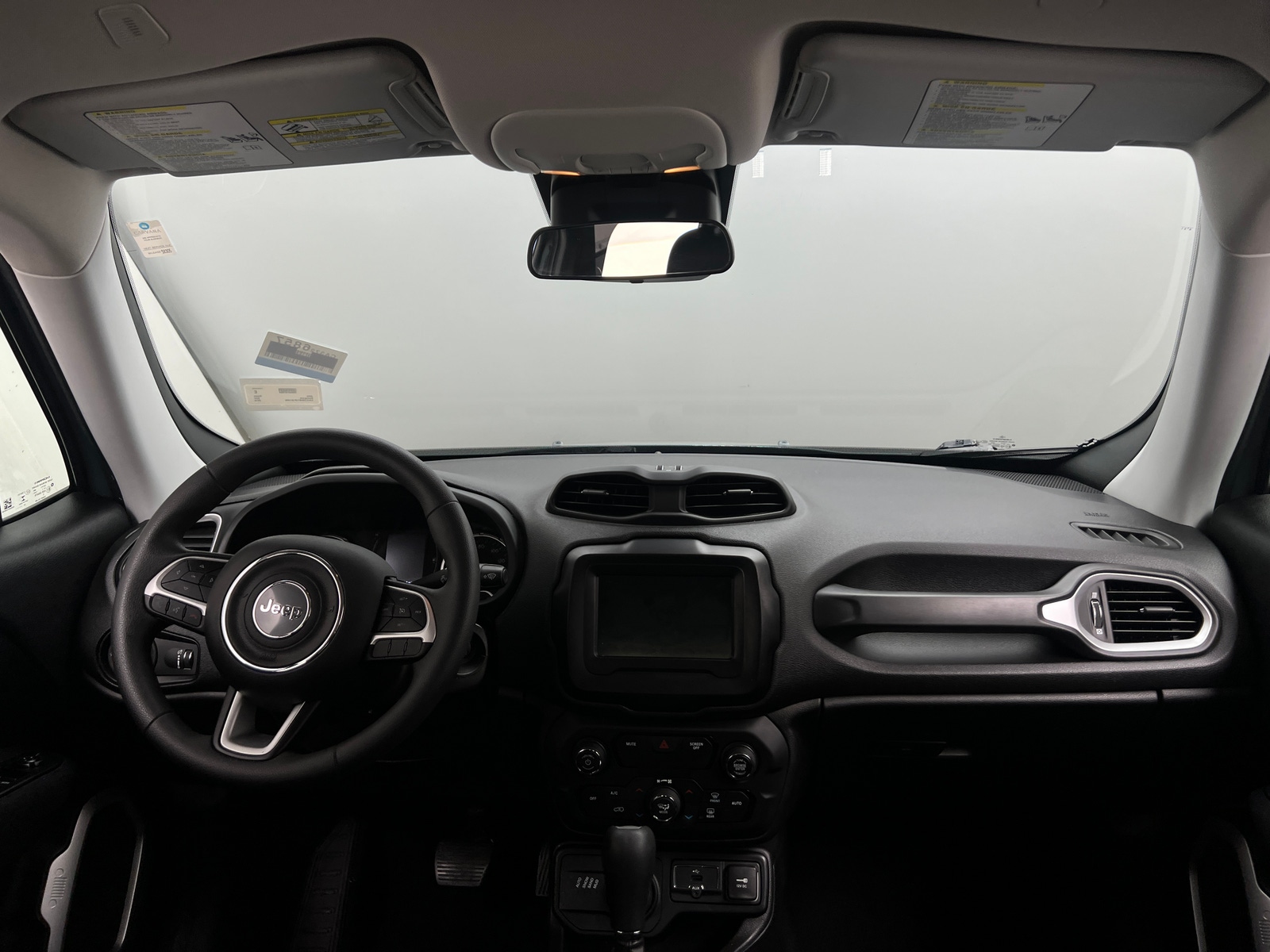 Thumbnail: 2018 Jeep Renegade - 3