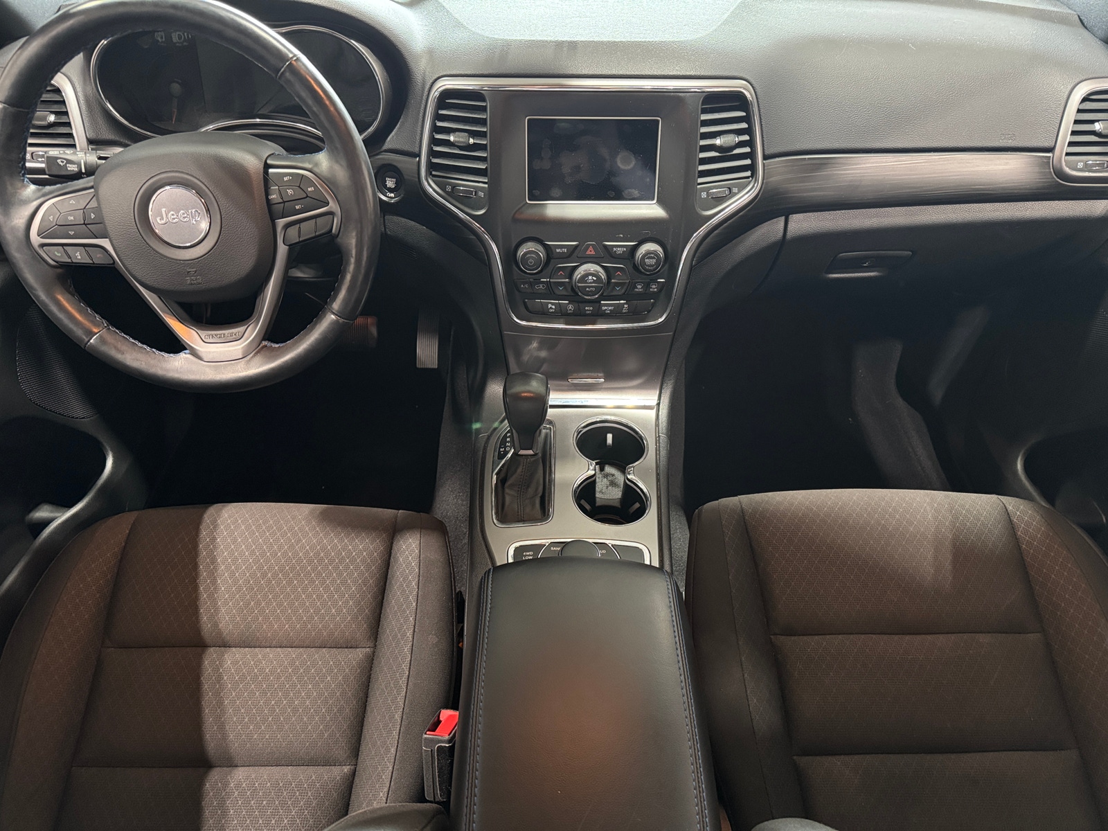 Thumbnail: 2020 Jeep Grand Cherokee - 3