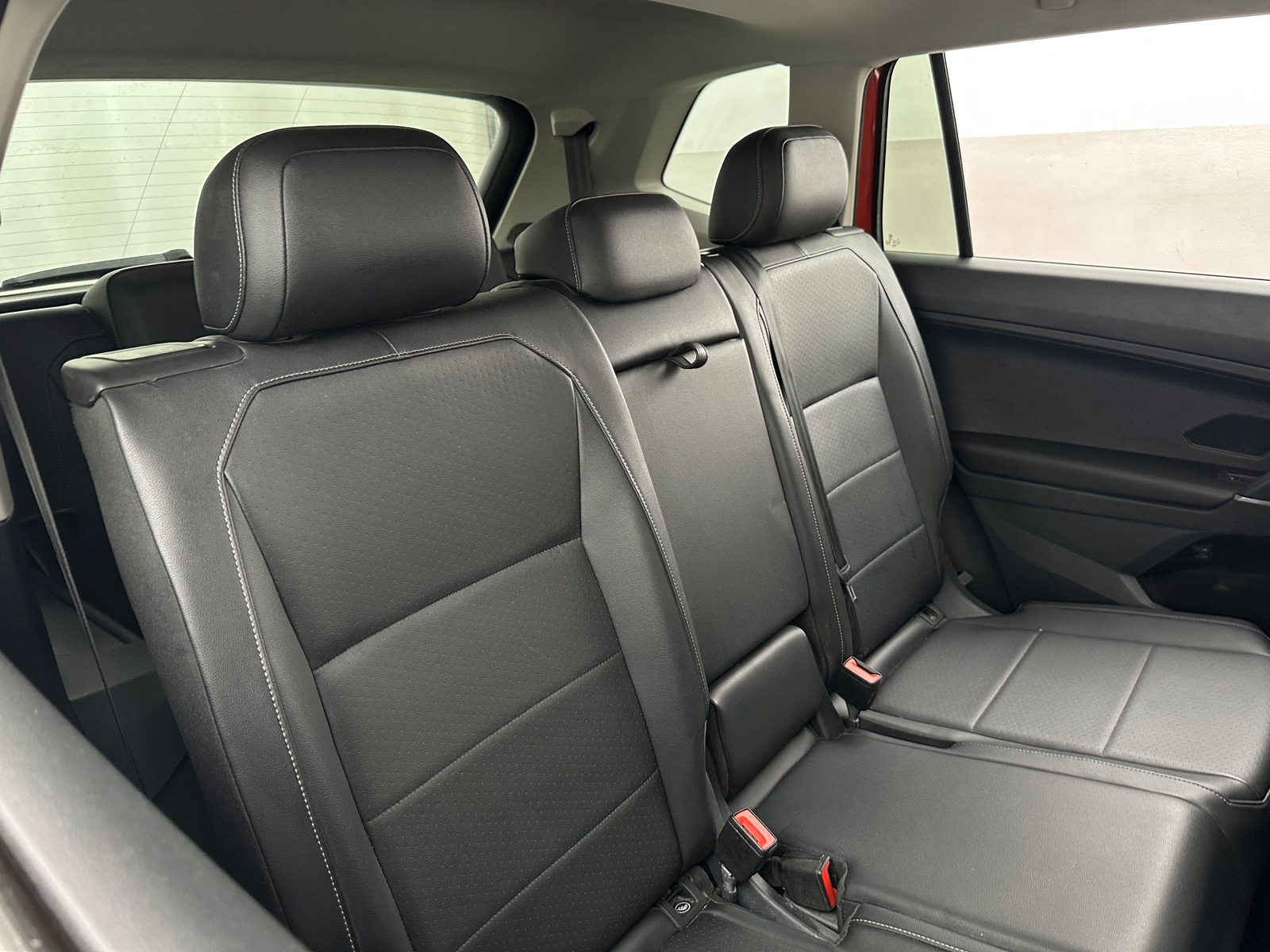 Thumbnail: 2018 Volkswagen Tiguan - 5