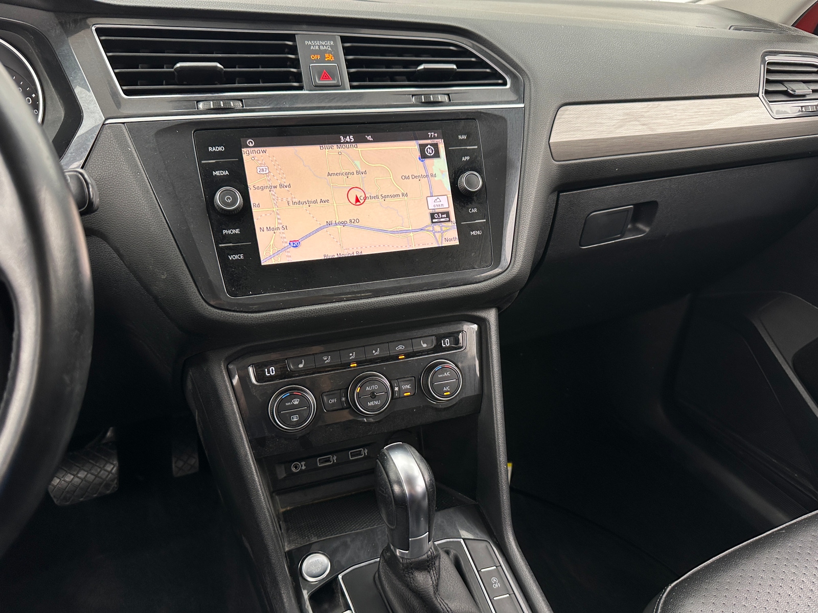 Thumbnail: 2018 Volkswagen Tiguan - 3