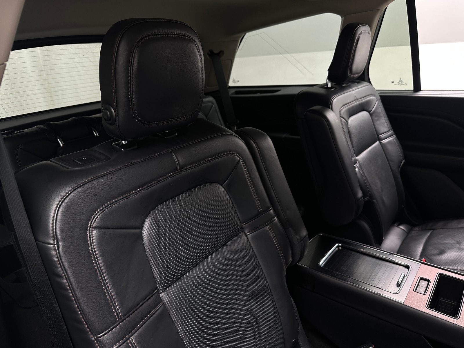 Thumbnail: 2020 Lincoln Aviator - 5