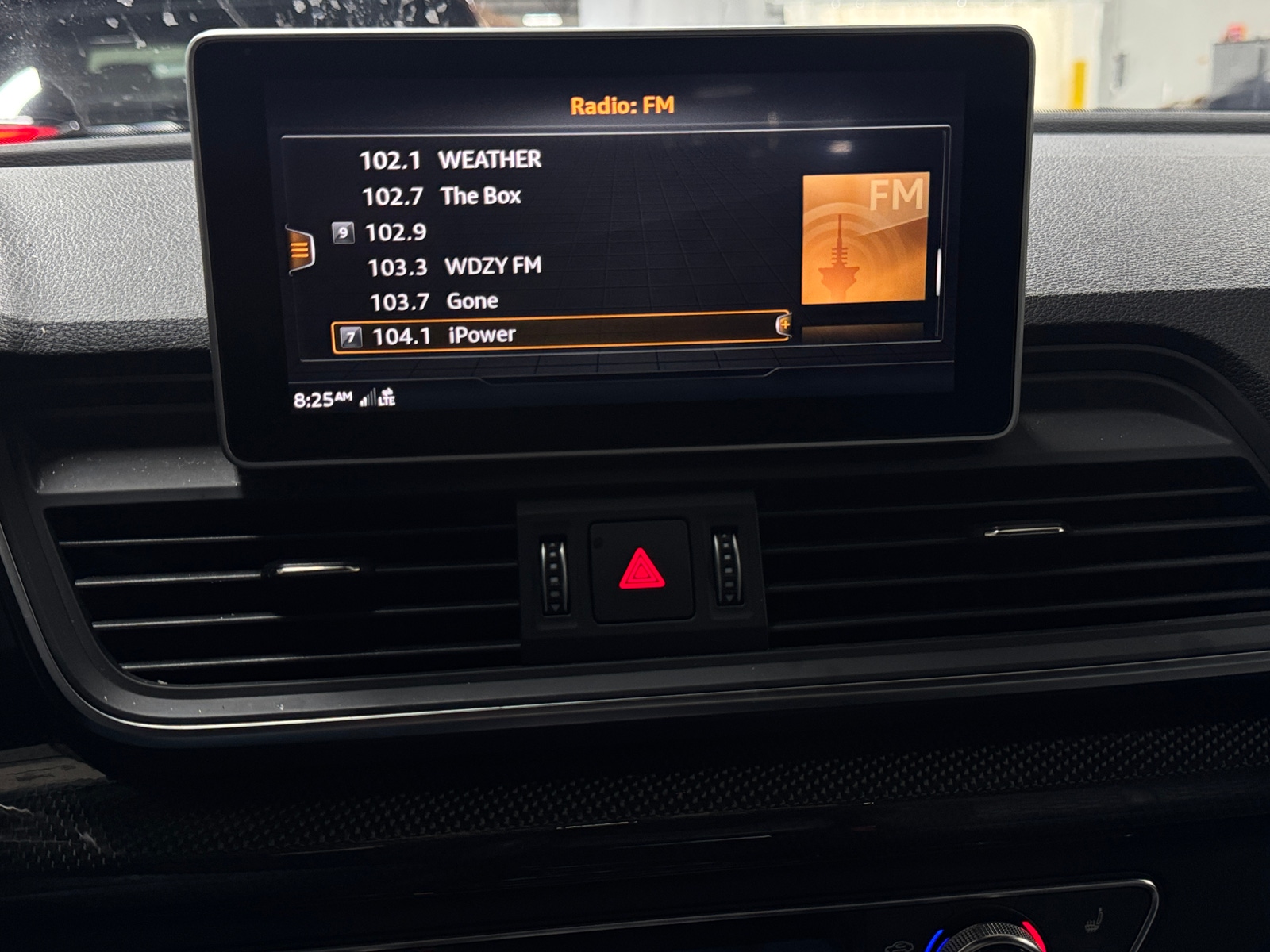 Thumbnail: 2018 Audi SQ5 - 4