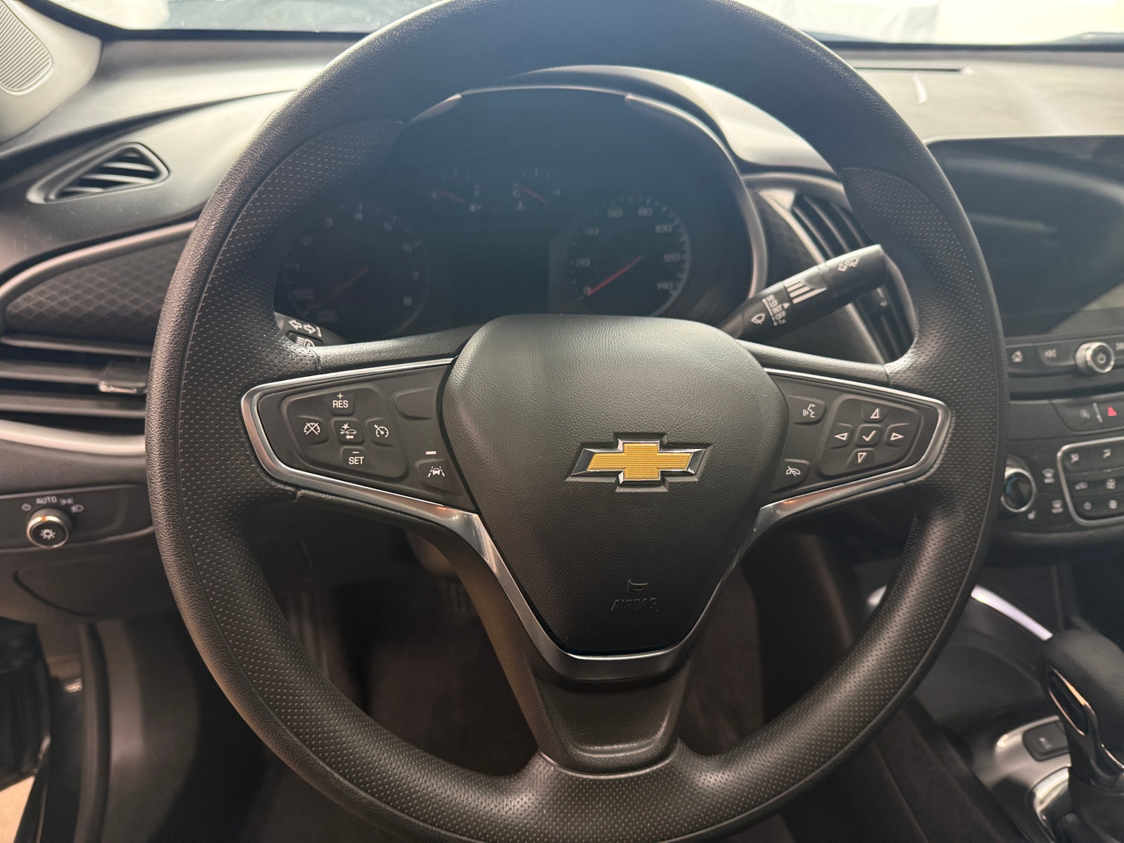 Thumbnail: 2024 Chevrolet Malibu - 5