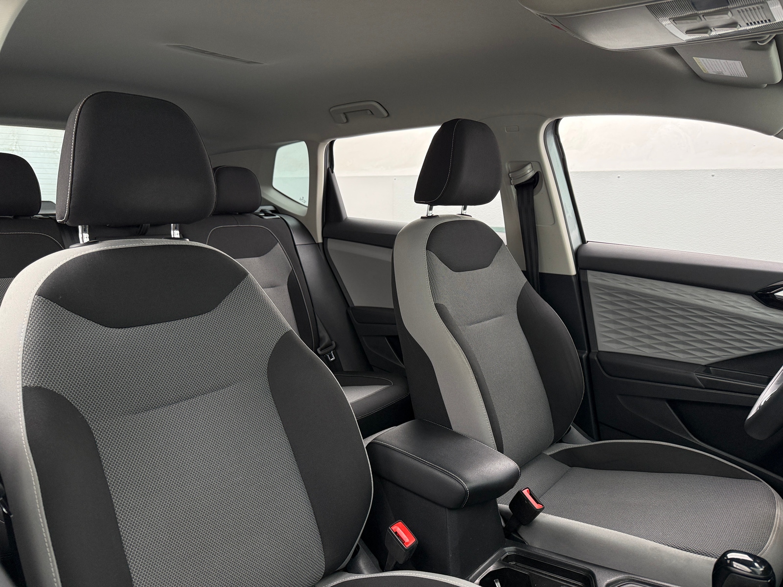 Thumbnail: 2022 Volkswagen Taos - 2