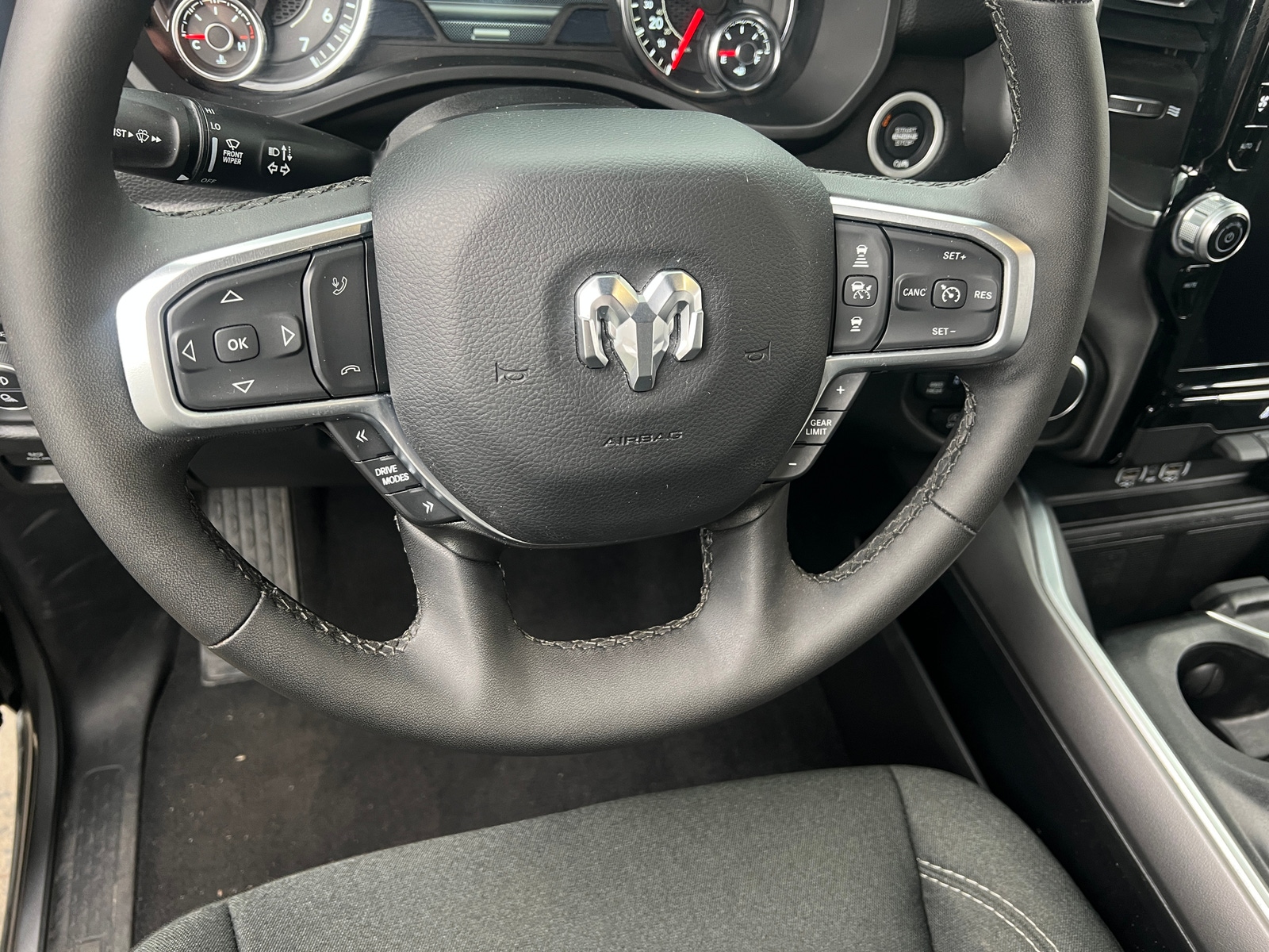 Thumbnail: 2025 RAM 1500 - 5