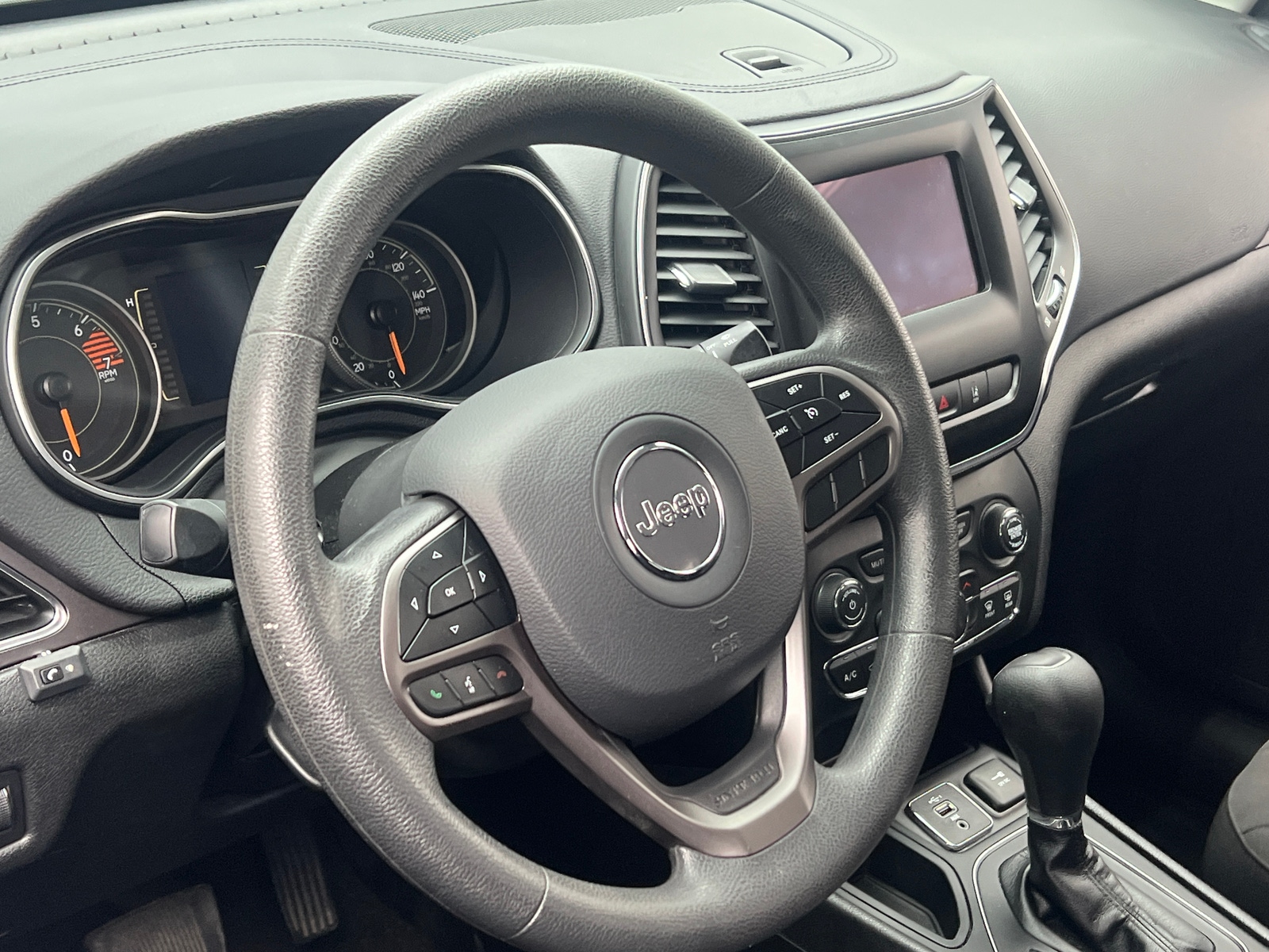 Thumbnail: 2021 Jeep Cherokee - 5