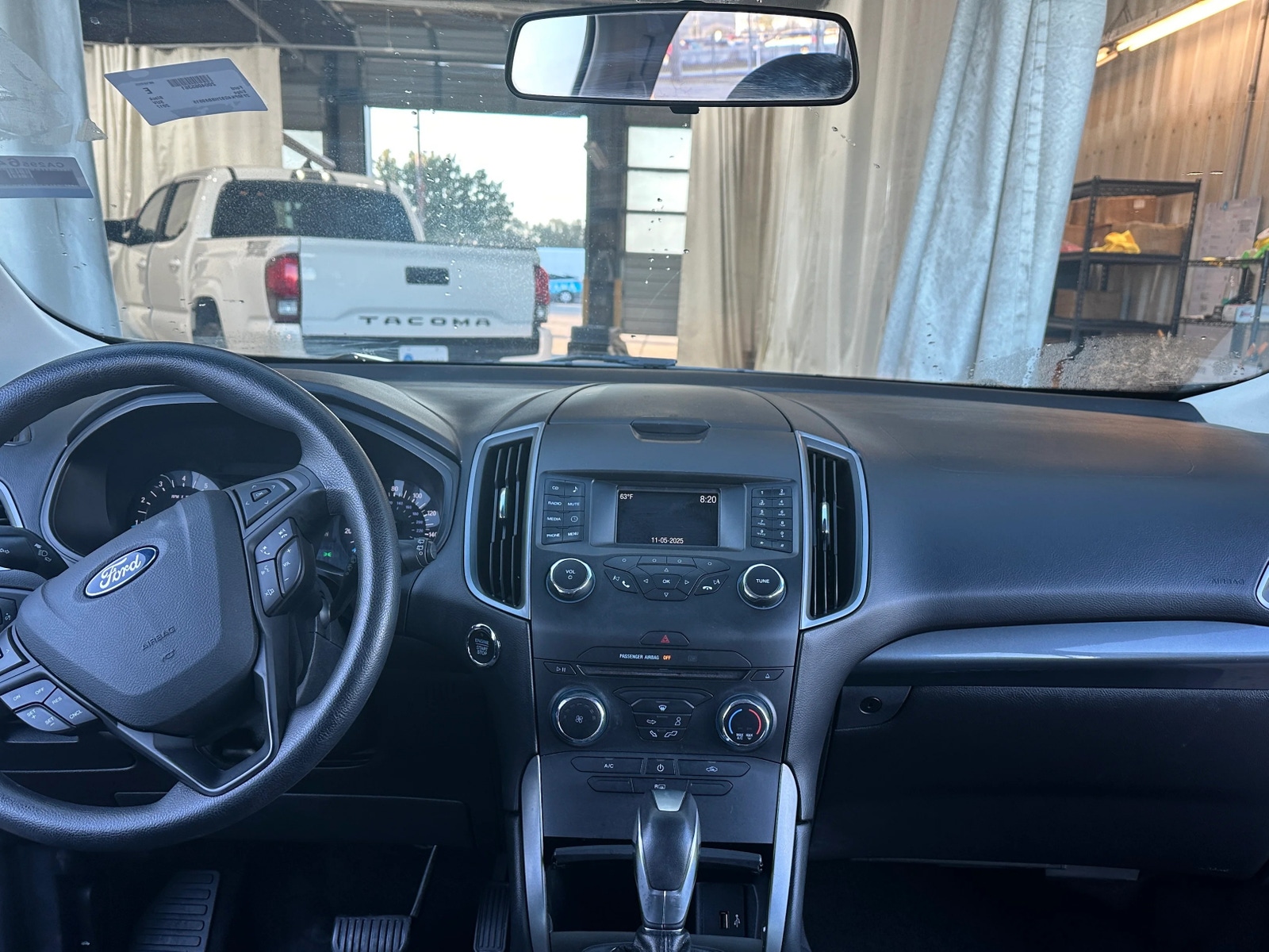 Thumbnail: 2017 Ford Edge - 3