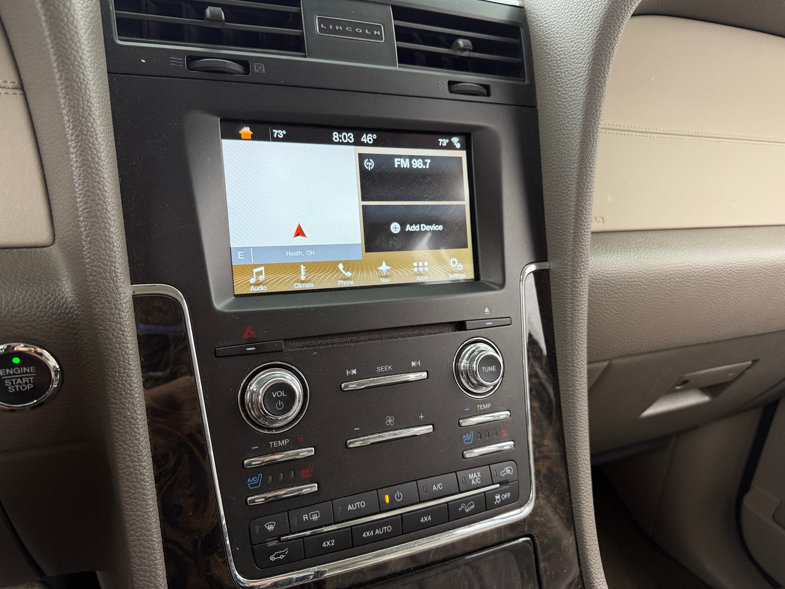 Thumbnail: 2017 Lincoln Navigator - 3