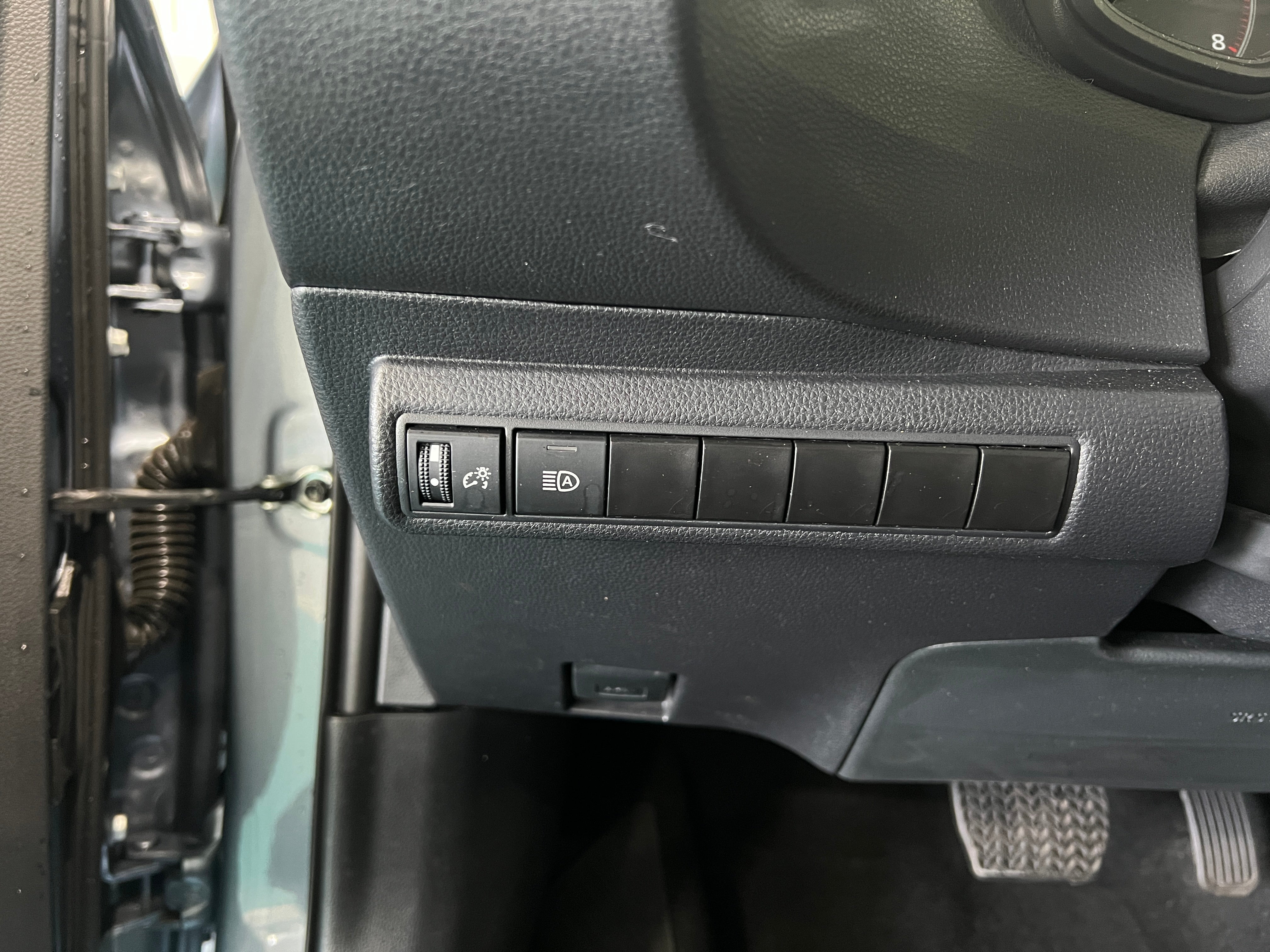 Used 2025 Toyota Corolla LE with VIN 5YFB4MDE1SP248499 for sale in Northfield, Minnesota