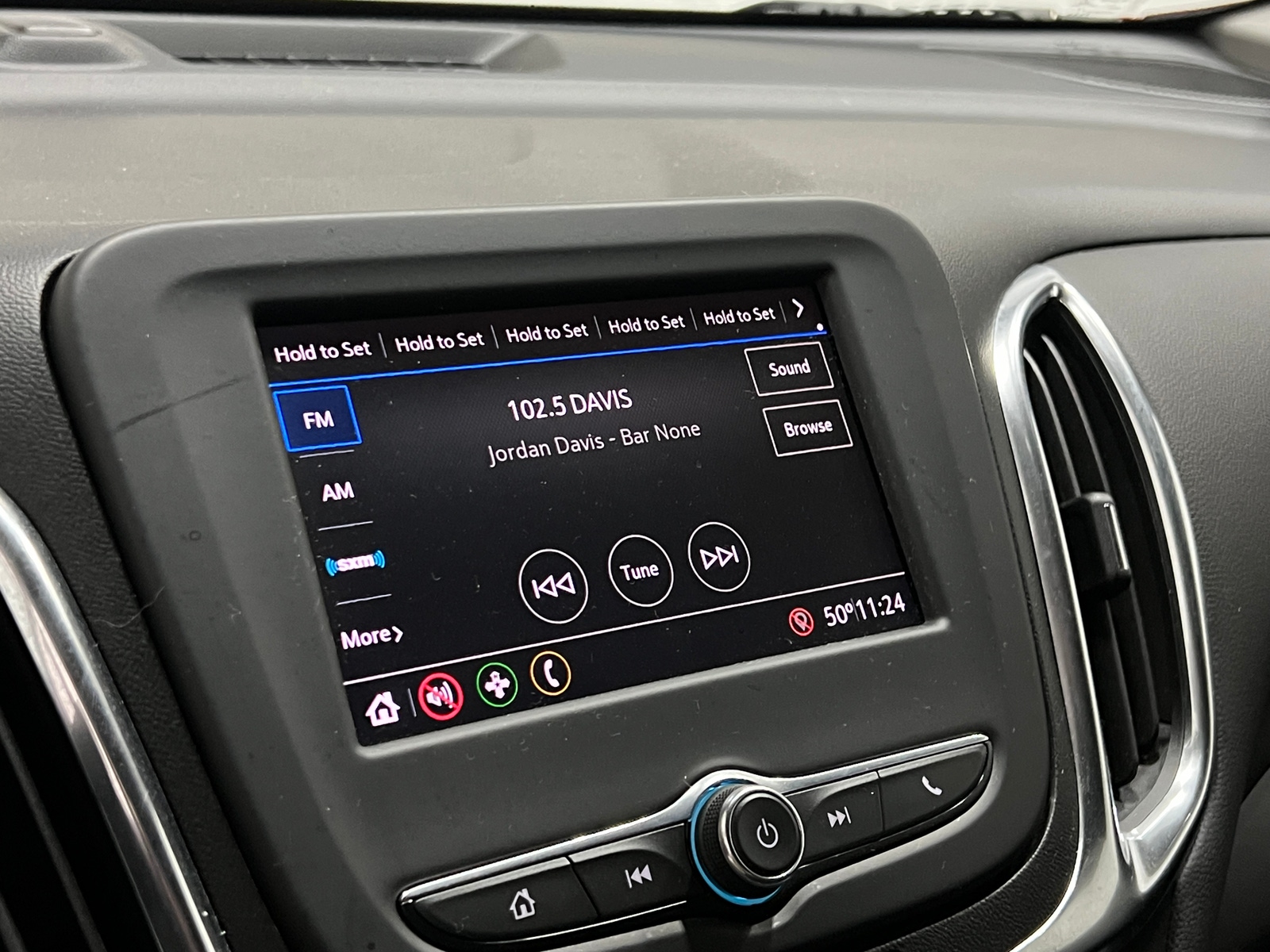 Thumbnail: 2021 Chevrolet Equinox - 4