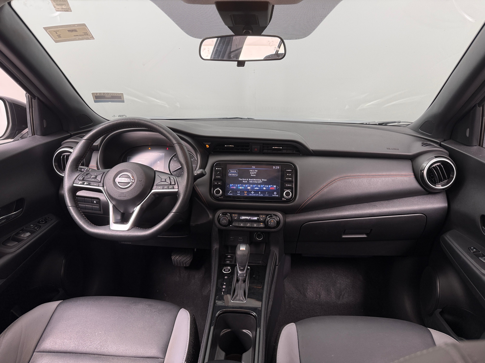 Thumbnail: 2023 Nissan Kicks - 3