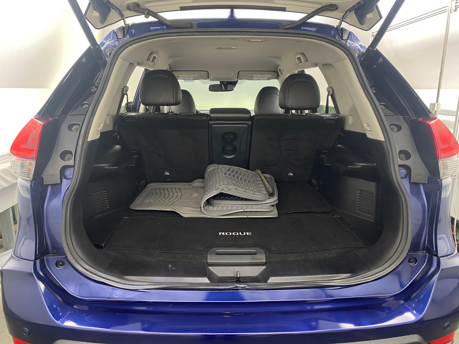 Thumbnail: 2019 Nissan Rogue - 6