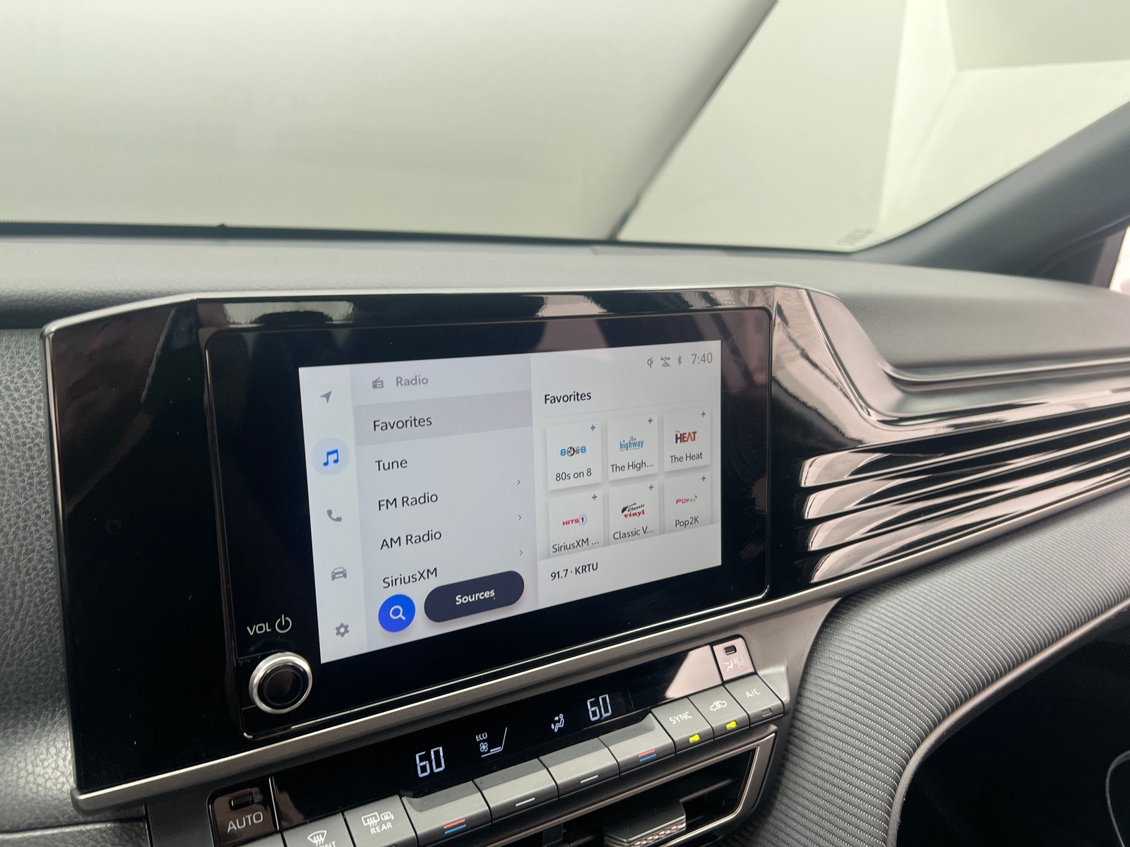 Thumbnail: 2025 Toyota Camry - 4