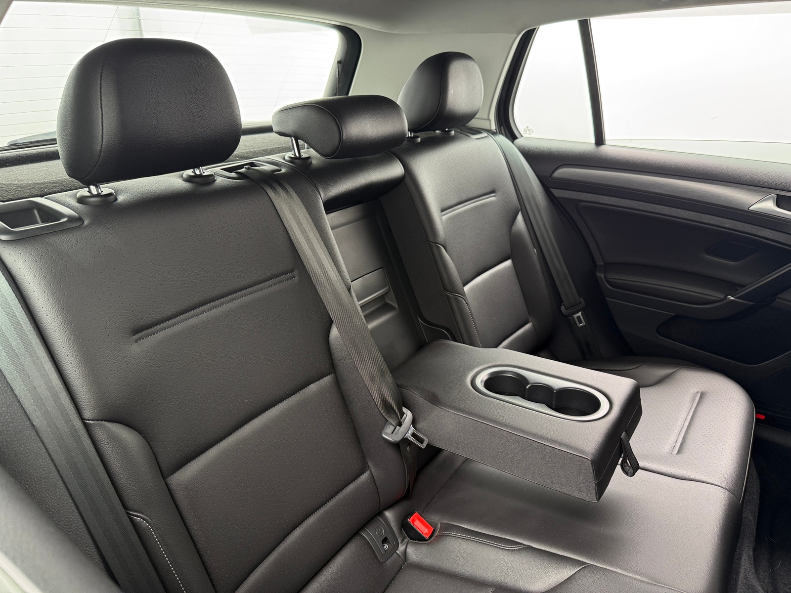 Thumbnail: 2021 Volkswagen Golf - 5