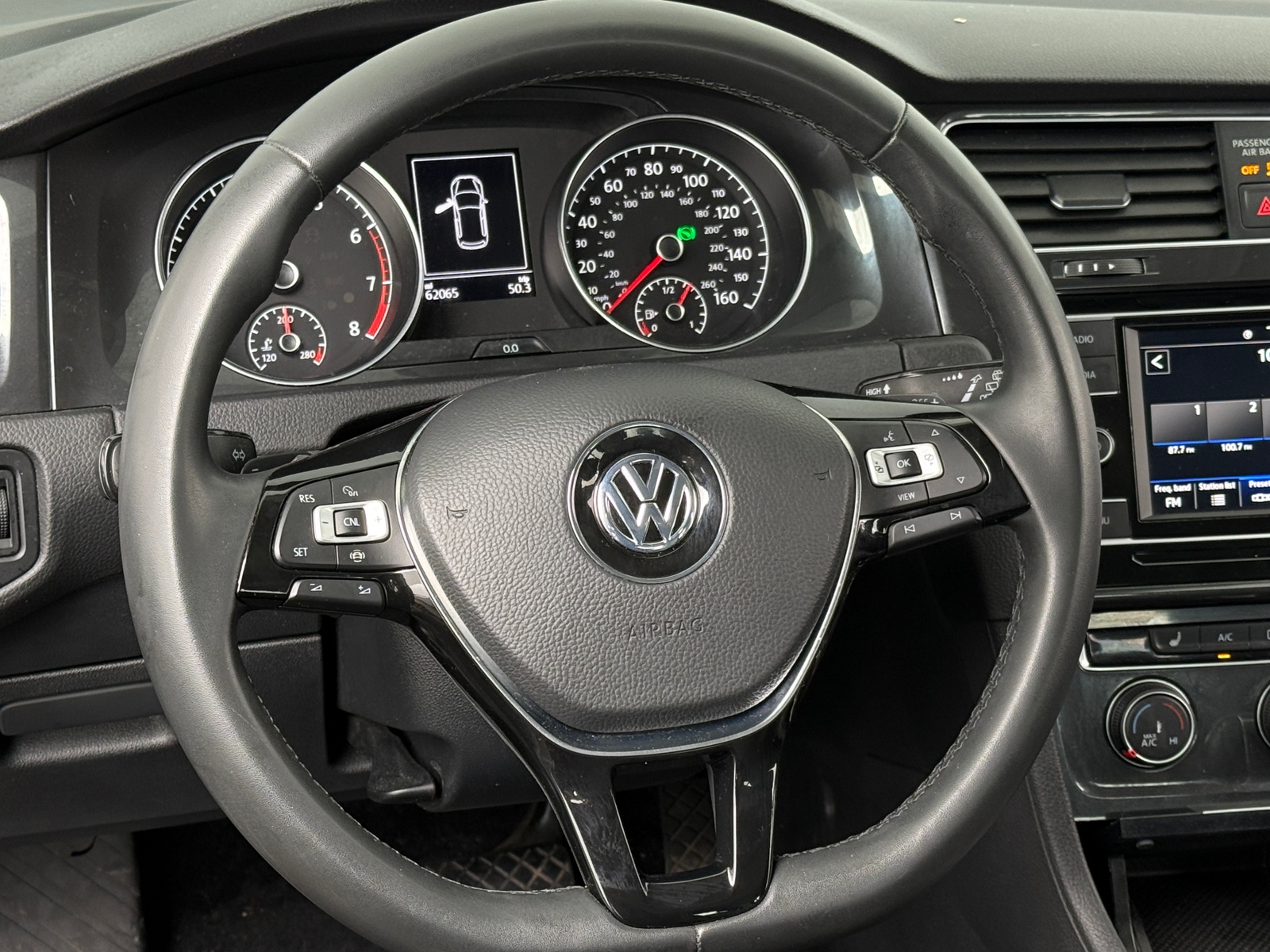 Thumbnail: 2021 Volkswagen Golf - 4