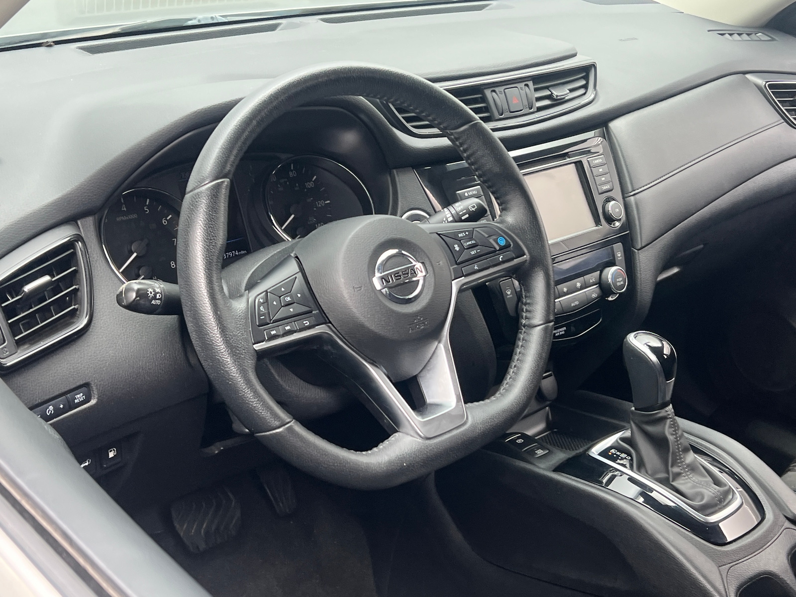 Thumbnail: 2020 Nissan Rogue - 5