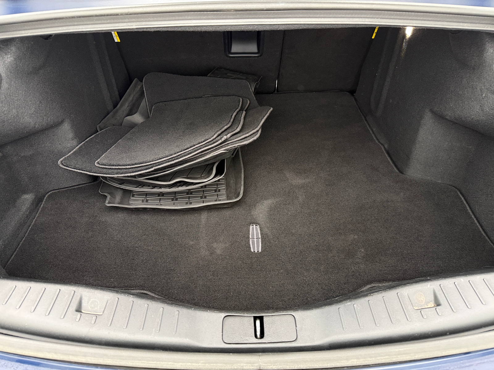 Thumbnail: 2019 Lincoln MKZ - 6