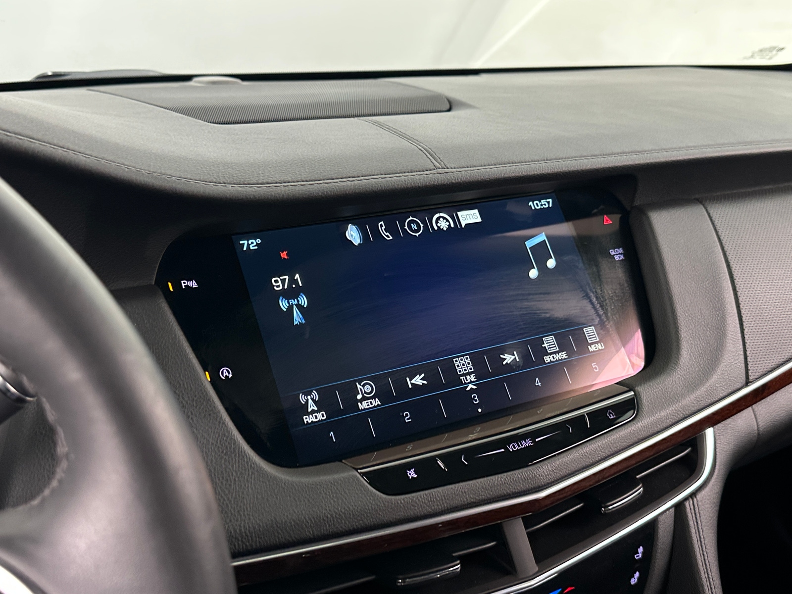 Thumbnail: 2018 Cadillac CT6 - 3