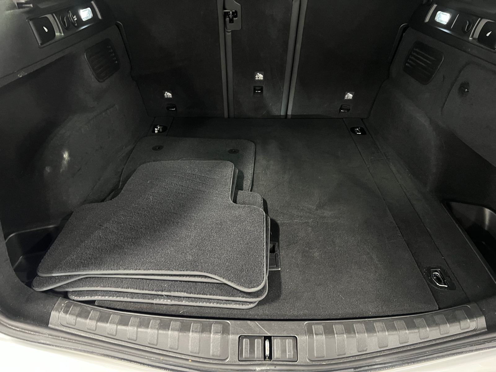 Thumbnail: 2018 Alfa Romeo Stelvio - 6