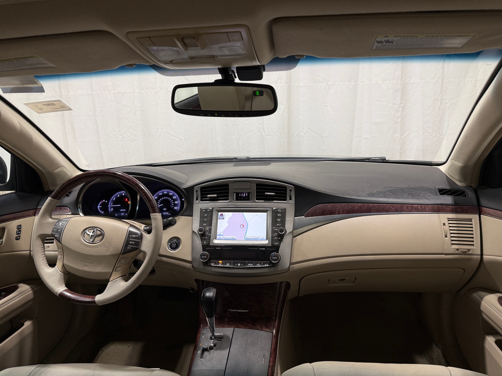 Thumbnail: 2011 Toyota Avalon - 2