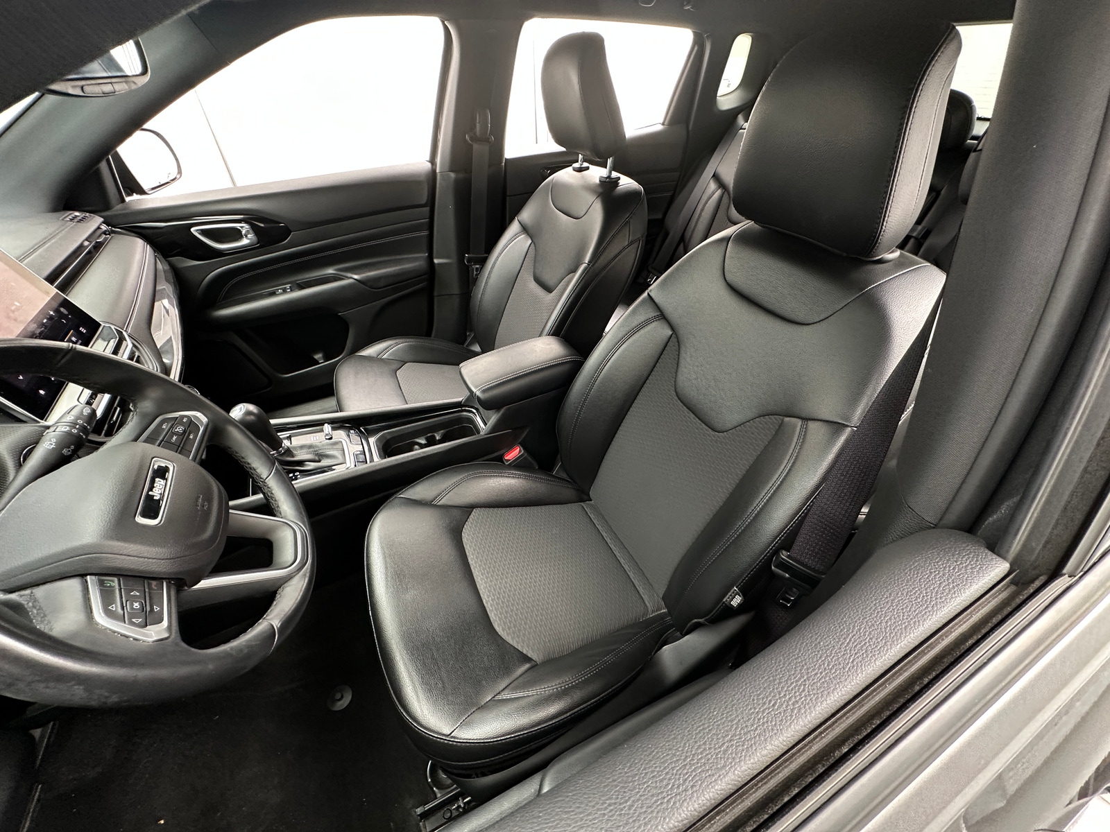 Thumbnail: 2022 Jeep Compass - 2