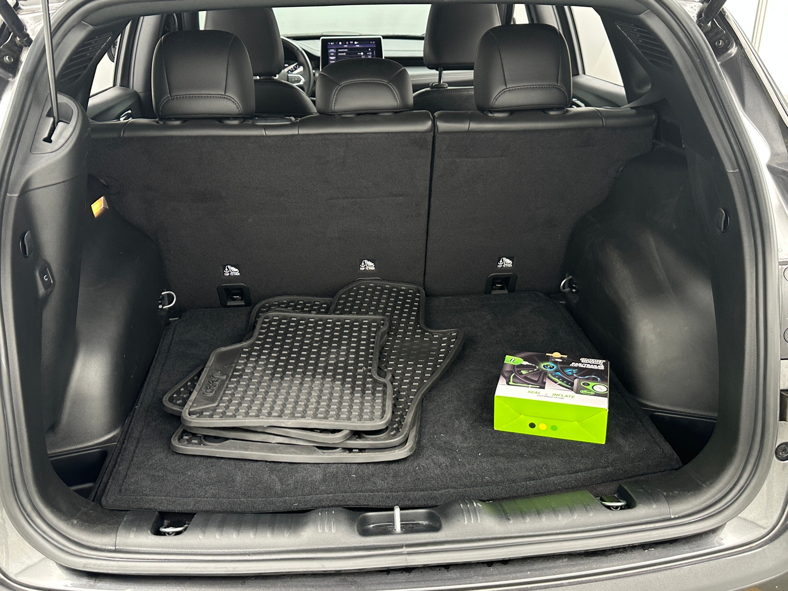 Thumbnail: 2022 Jeep Compass - 7