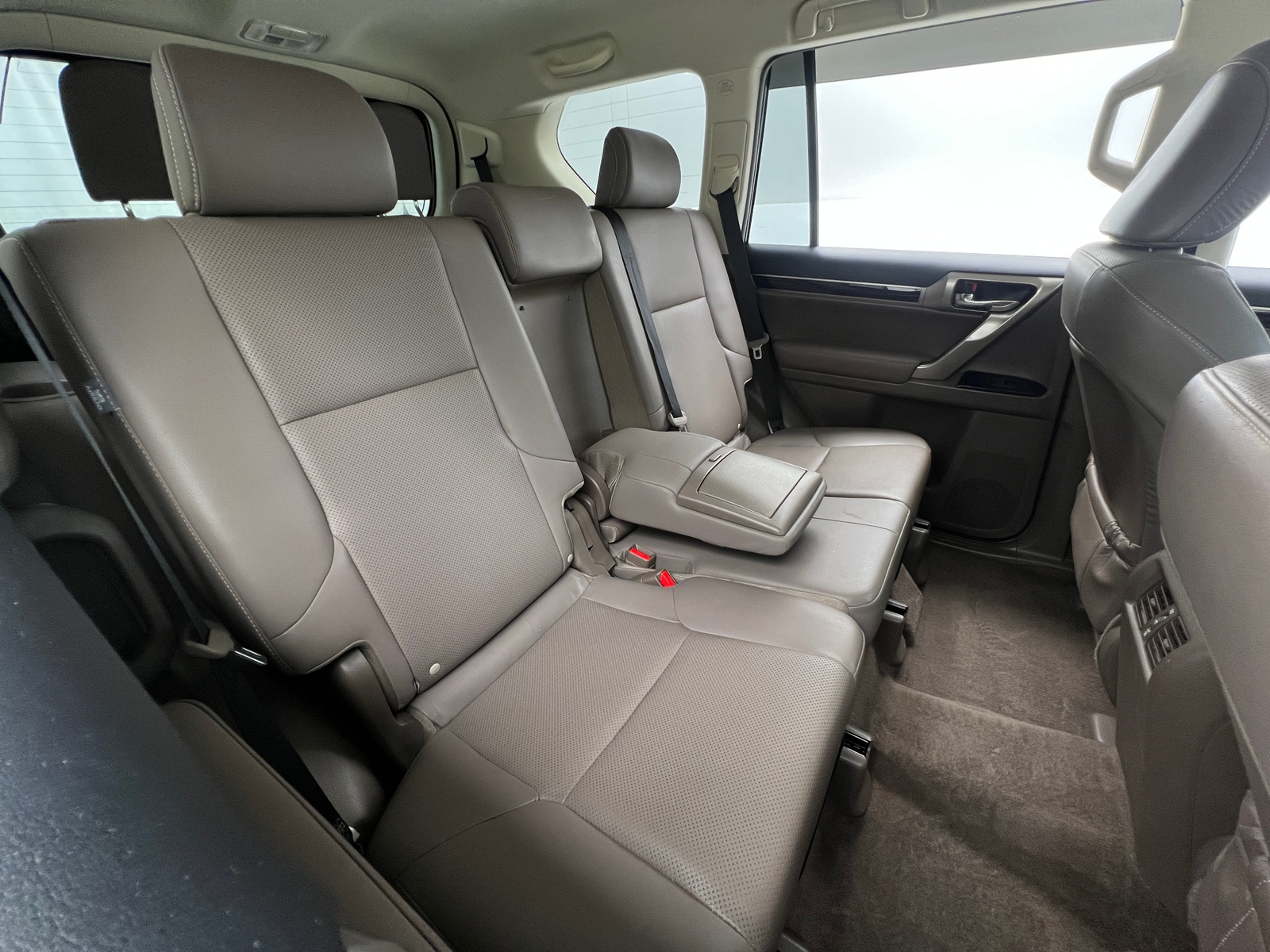 Thumbnail: 2017 Lexus GX - 5