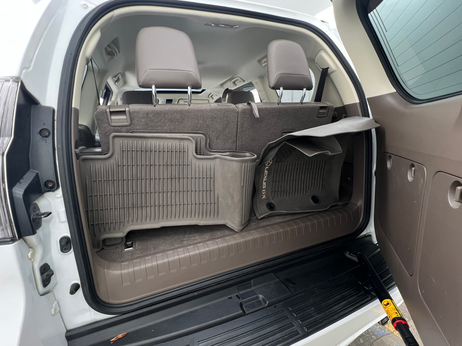 Thumbnail: 2017 Lexus GX - 6