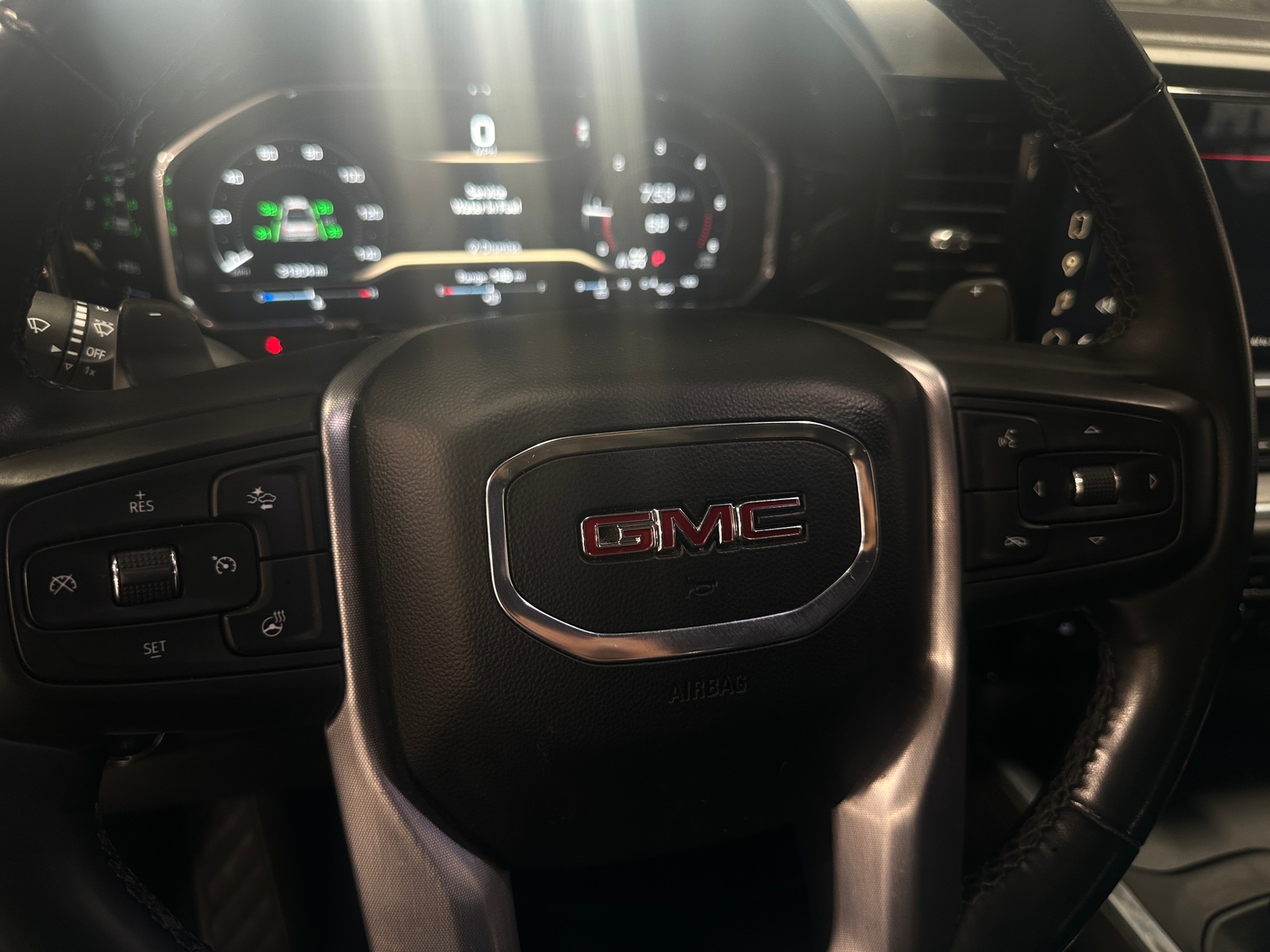 Thumbnail: 2023 GMC Sierra 1500 - 4