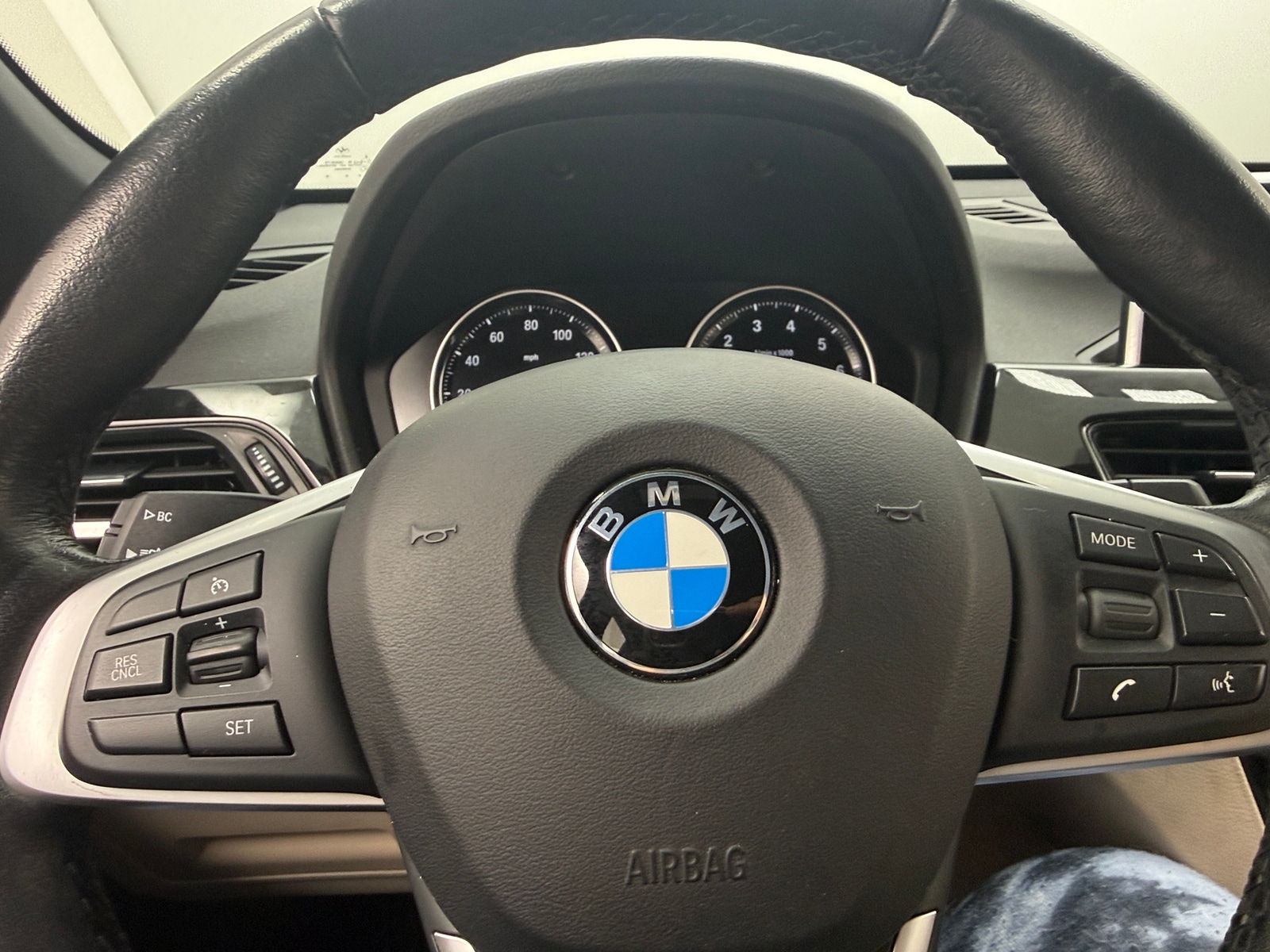 Thumbnail: 2018 BMW X1 - 4