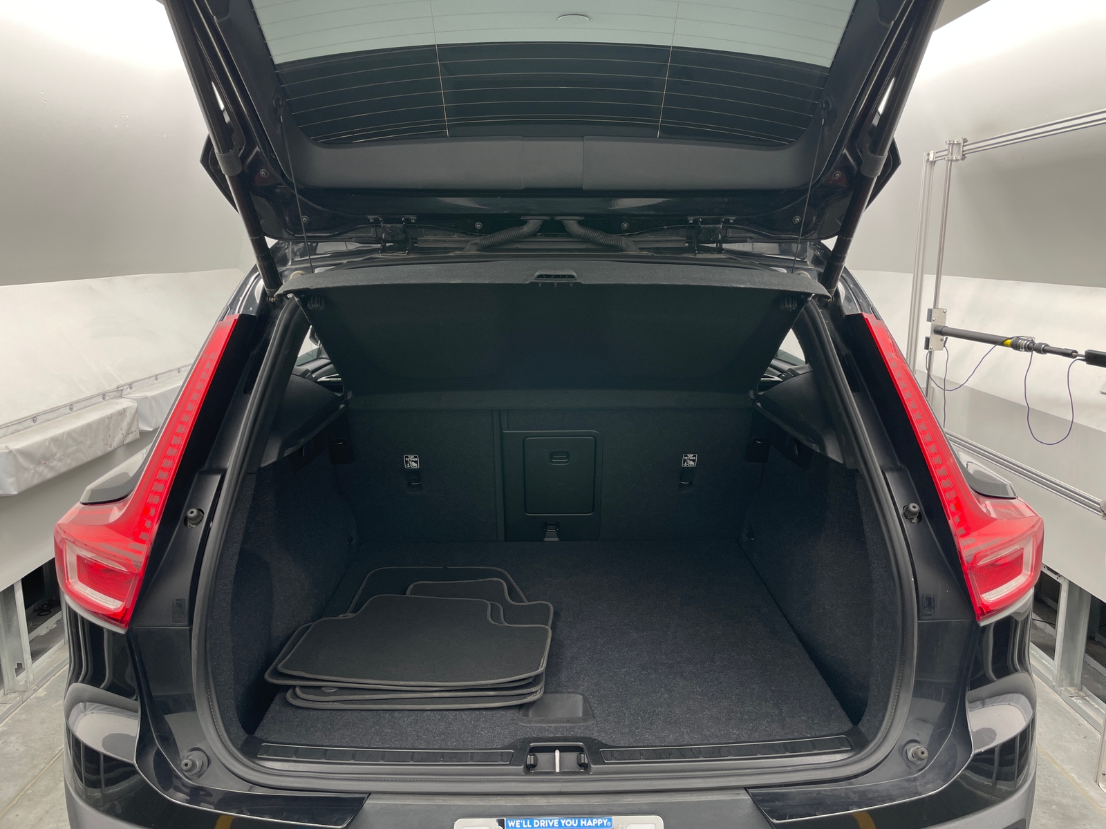 Thumbnail: 2024 Volvo XC40 - 7