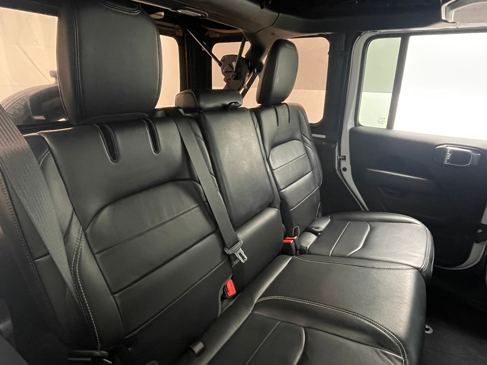 Thumbnail: 2022 Jeep Wrangler - 5