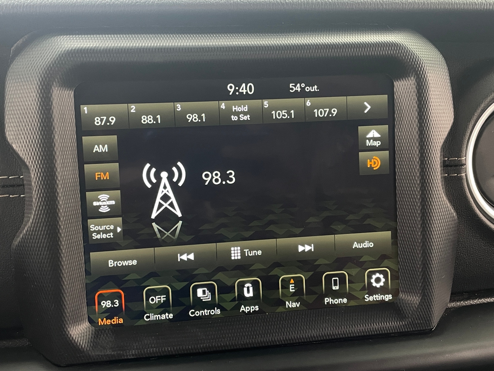 Thumbnail: 2022 Jeep Wrangler - 3