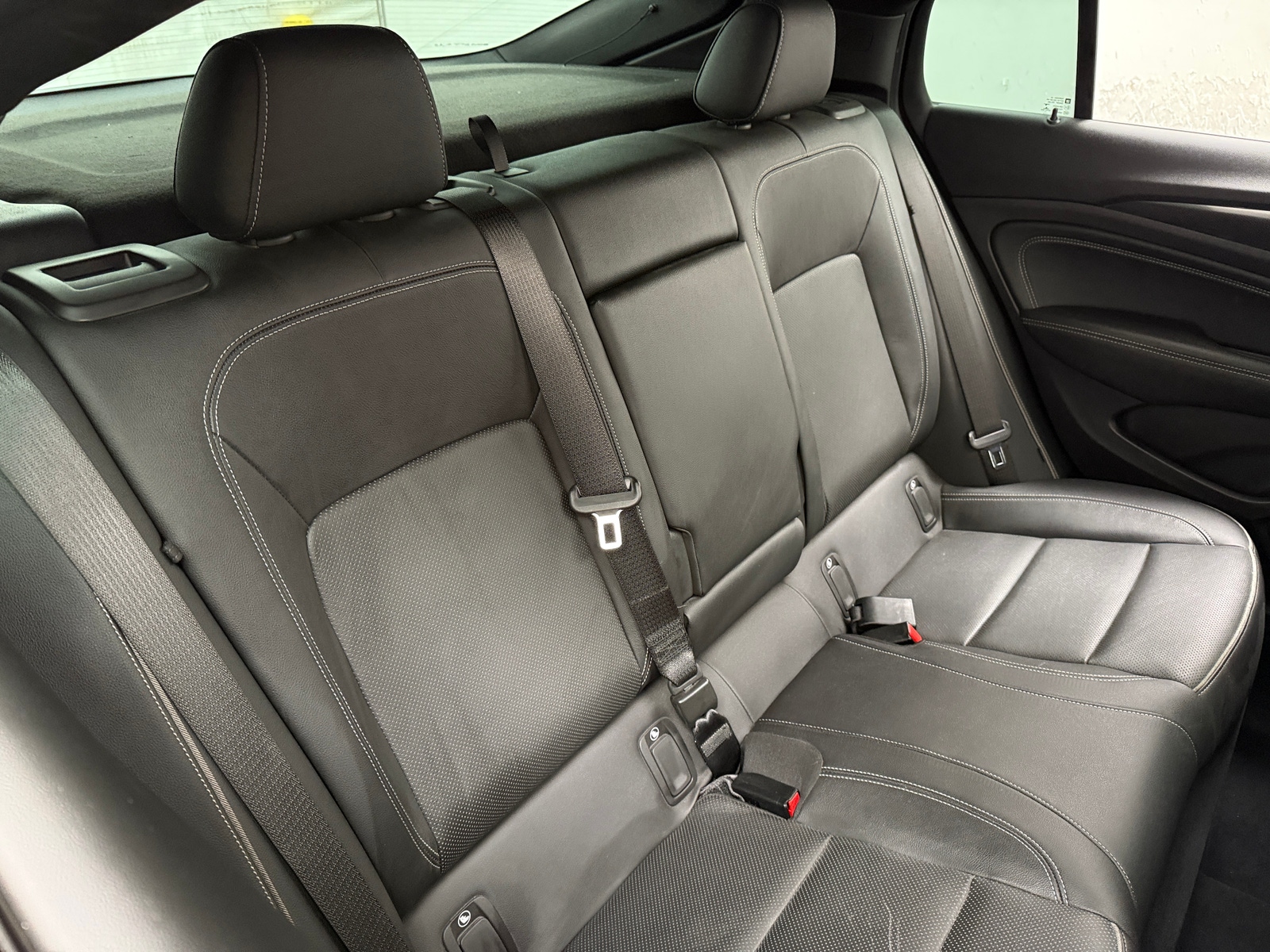 Thumbnail: 2018 Buick Regal - 5