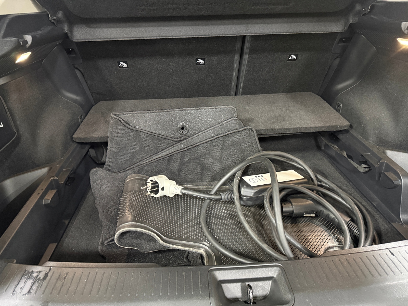 Thumbnail: 2023 Nissan Ariya - 6