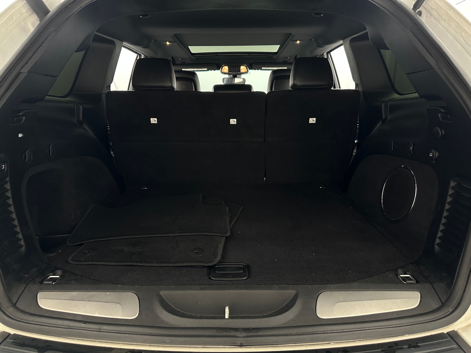 Thumbnail: 2019 Jeep Grand Cherokee - 6