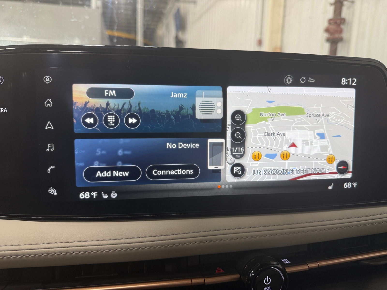 Thumbnail: 2023 Nissan Ariya - 3