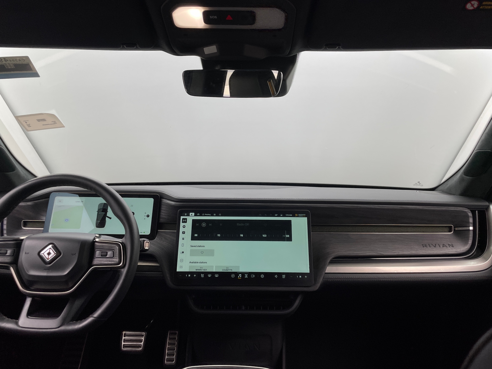 Thumbnail: 2022 Rivian R1S - 2