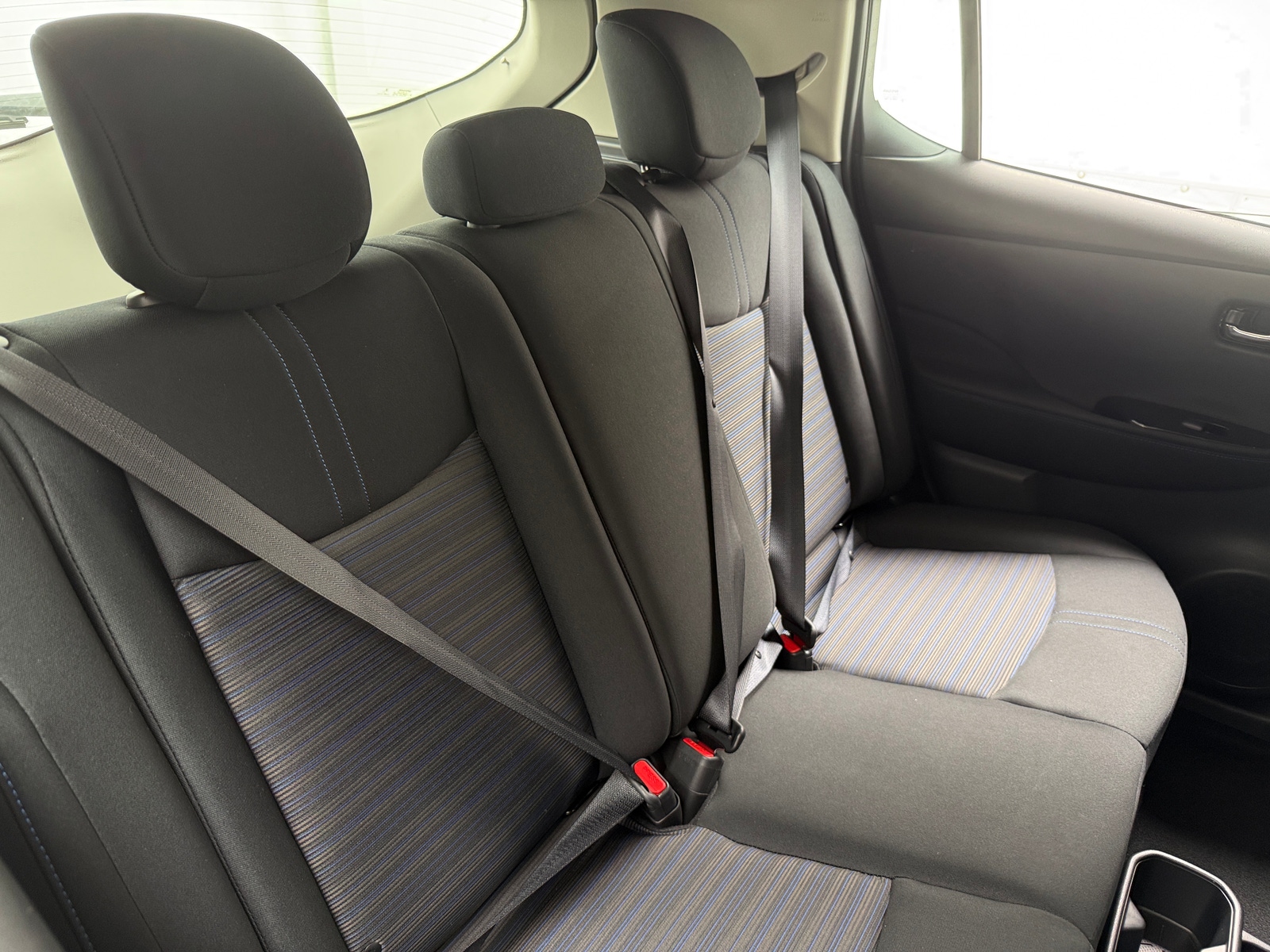 Thumbnail: 2023 Nissan Leaf - 6