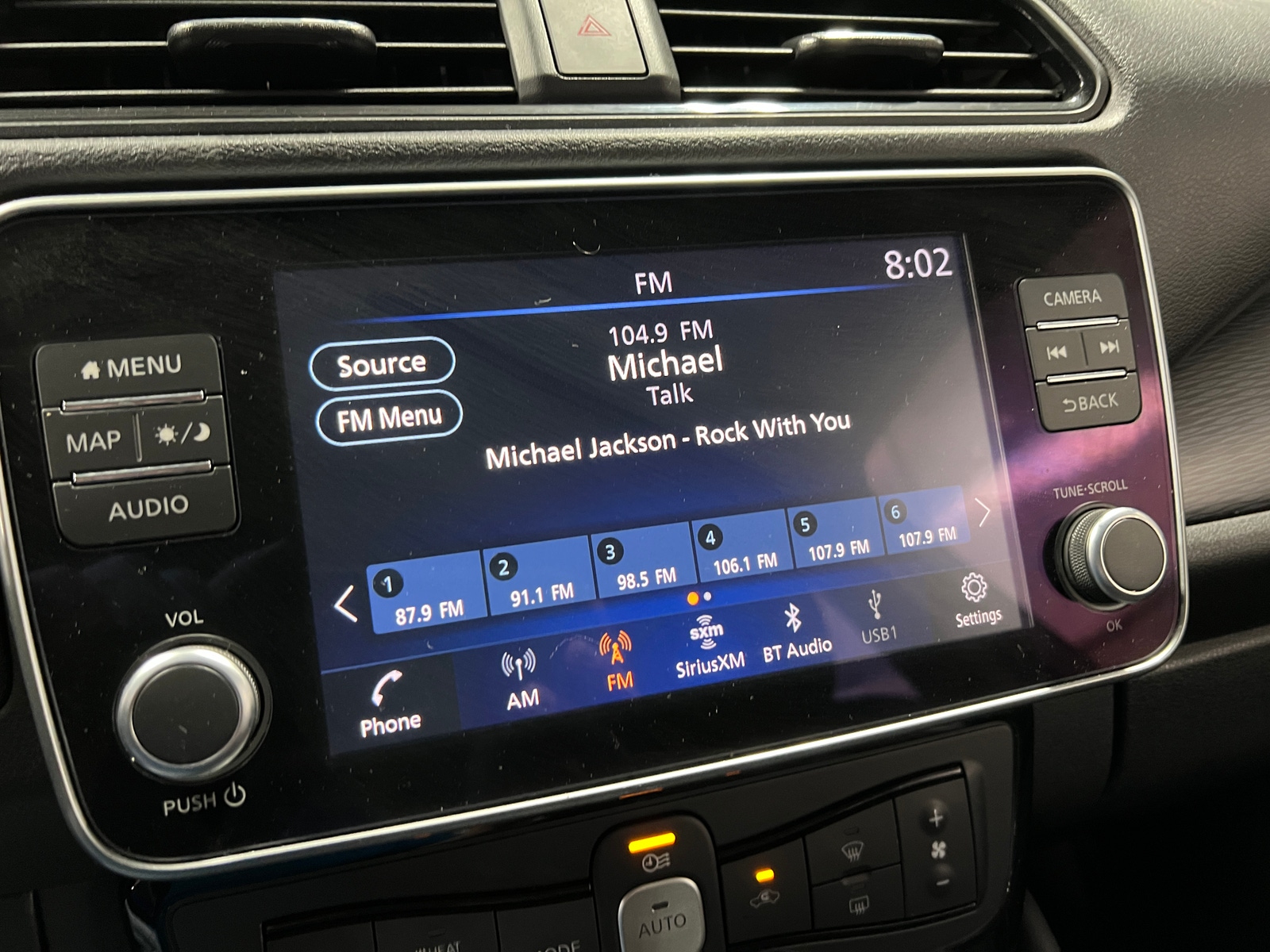 Thumbnail: 2023 Nissan Leaf - 4