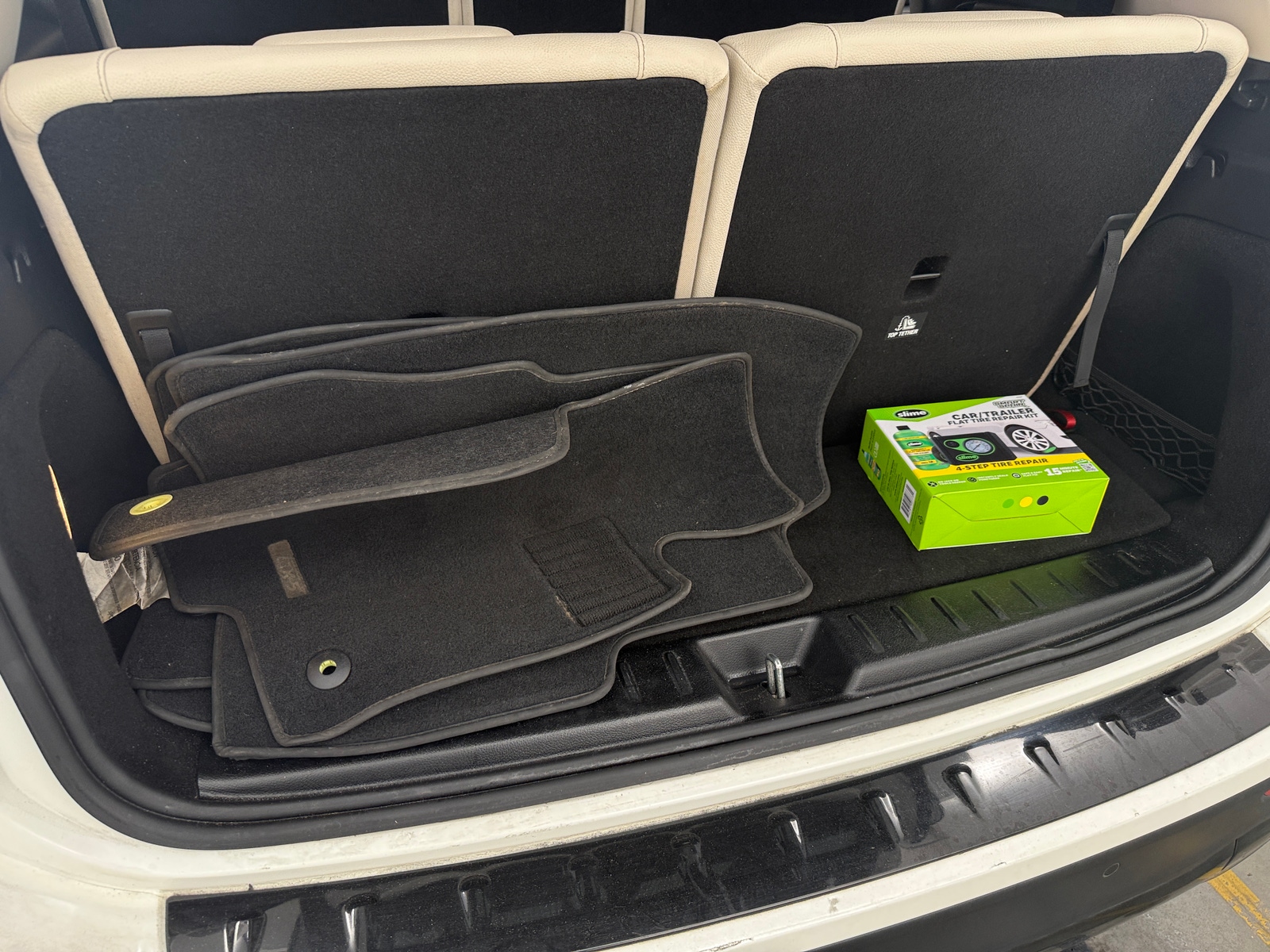 Thumbnail: 2023 Mercedes-Benz GLB - 6